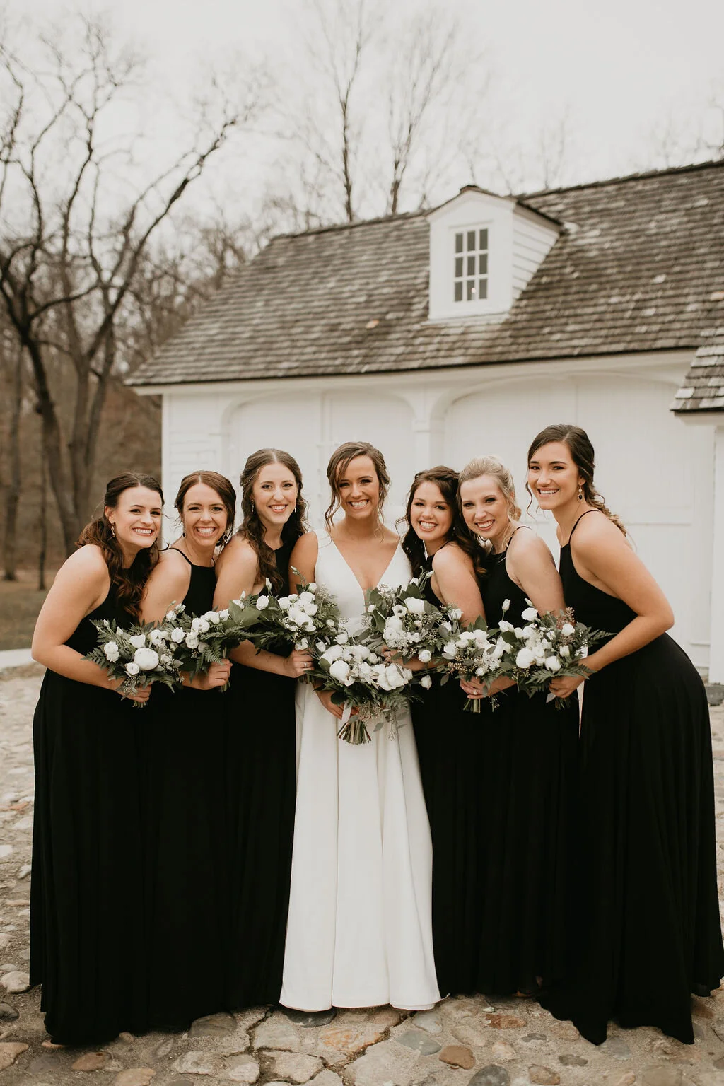 GudobbaWedding_BridalParty-7.jpg