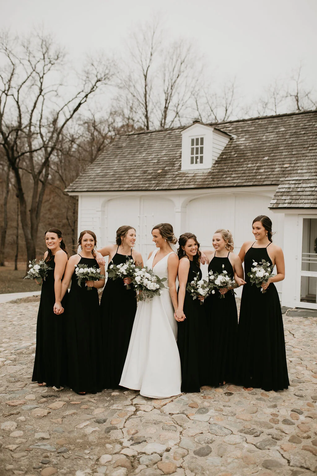 GudobbaWedding_BridalParty-19.jpg