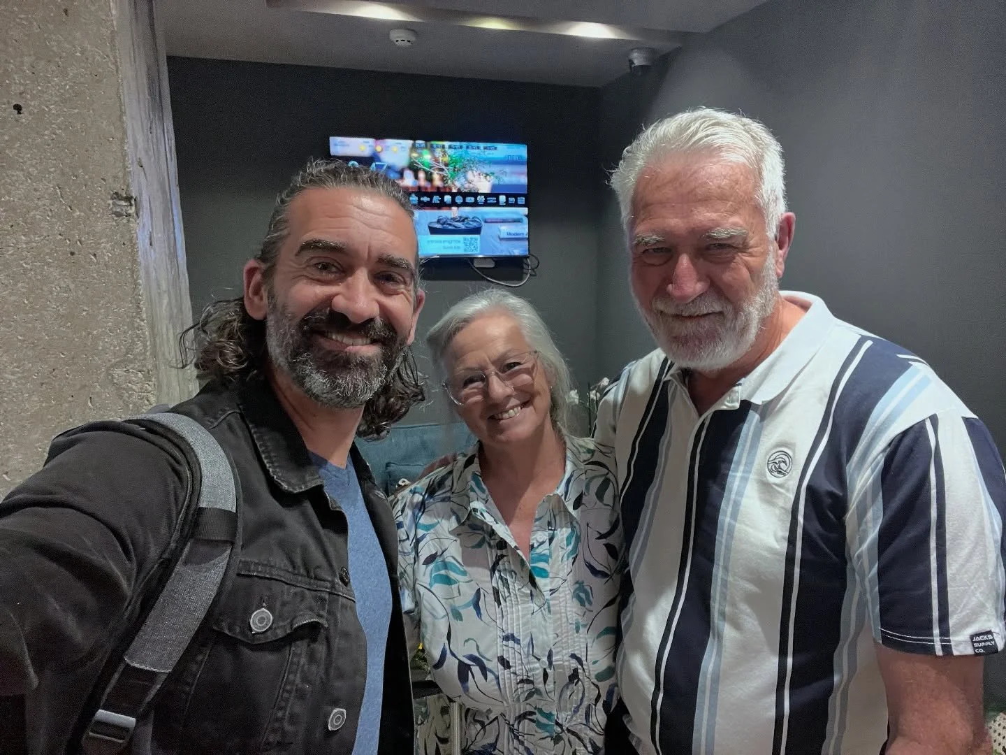Woke up in Tel Aviv, ready to head to the airport to meet my incoming Guests&hellip; and I met my first two Guests at breakfast already! Phil and Isabella from Australia made it to Israel! 

The first @landofzion tour is officially underway! 

&mdash