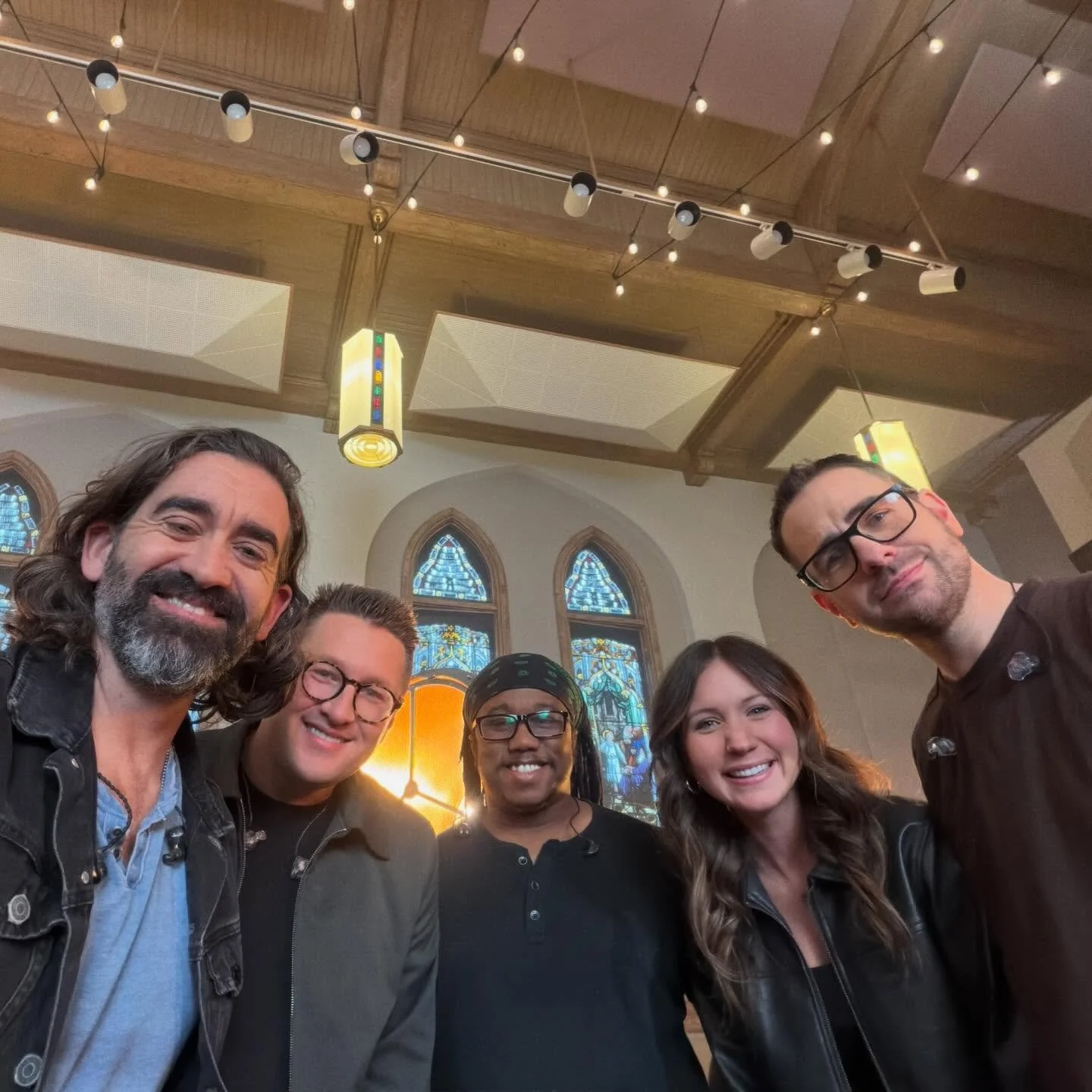 🎁 
A wonderful time today filming with @operationchristmaschild at @oceanwaynashville with my incredible band!!!

So grateful for the deeply meaningful work OCC does around the world year after year, and honored to be a part of their ministry! 

&md