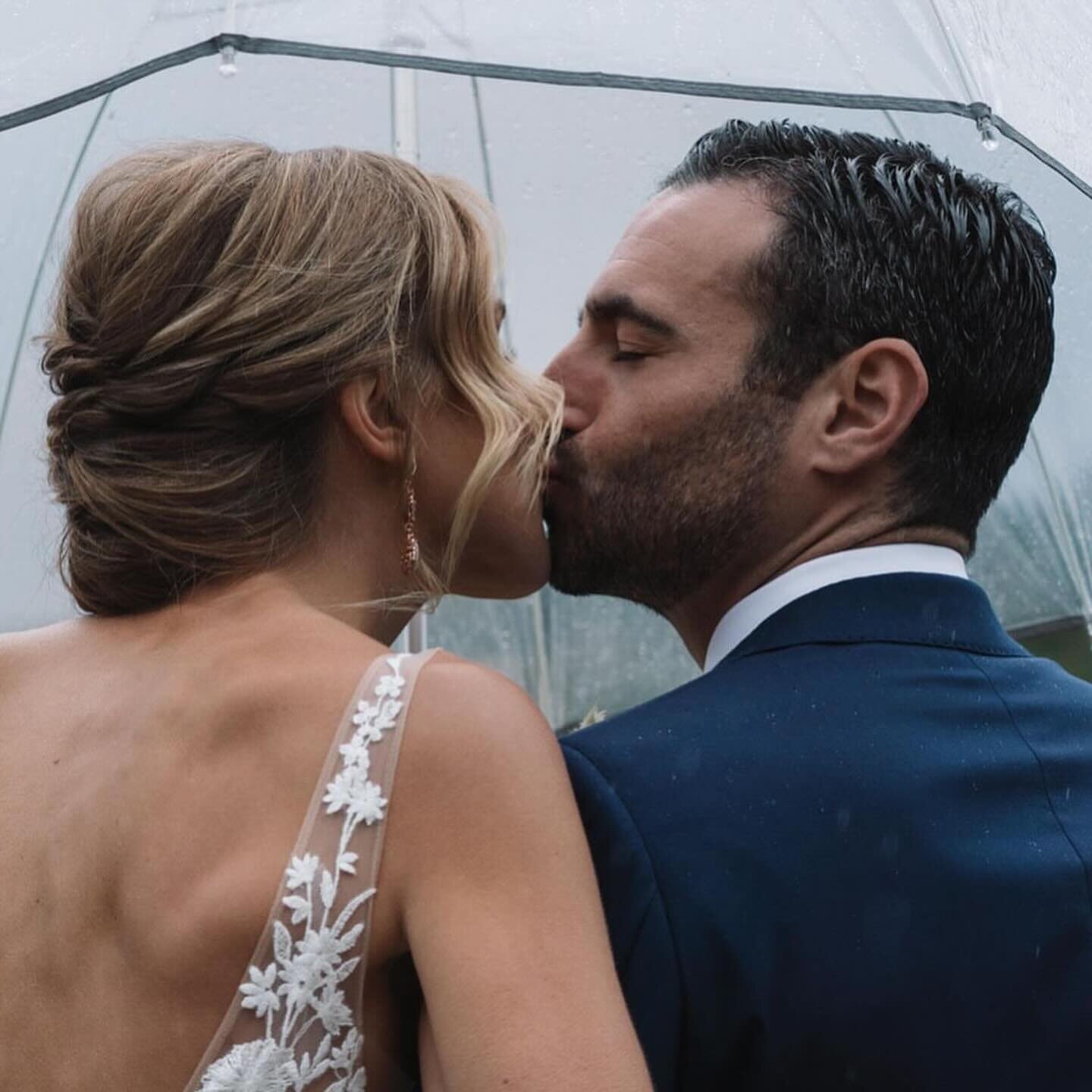 Spaces between your fingers are supposed to be filled with mine
✨🥰
We are loving these beautiful and intimate moments that @fotoridge captured of #wildflowerbride @ellenolson and @farrelldoeshandstands on their special day earlier this Autumn
😇😇
O