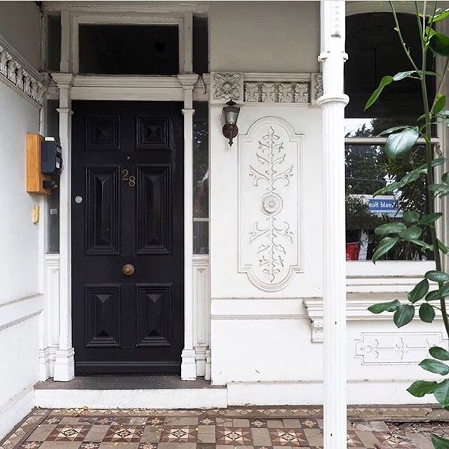 Before and after &gt; we fell in love with the facade at #houseonupton and it&rsquo;s been a process restoring it but we think she has come up beautifully ✨ #heritagehouse