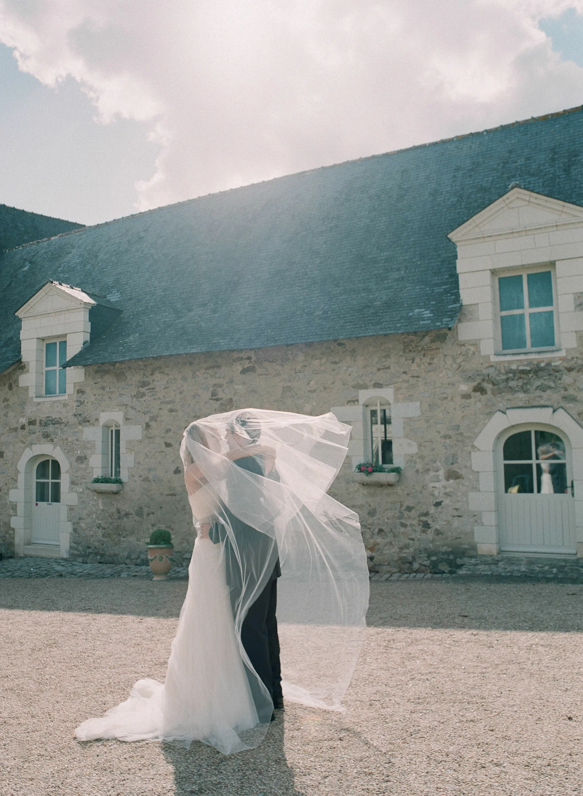 1a_elizabeth messina_0039_bride_groom.jpg