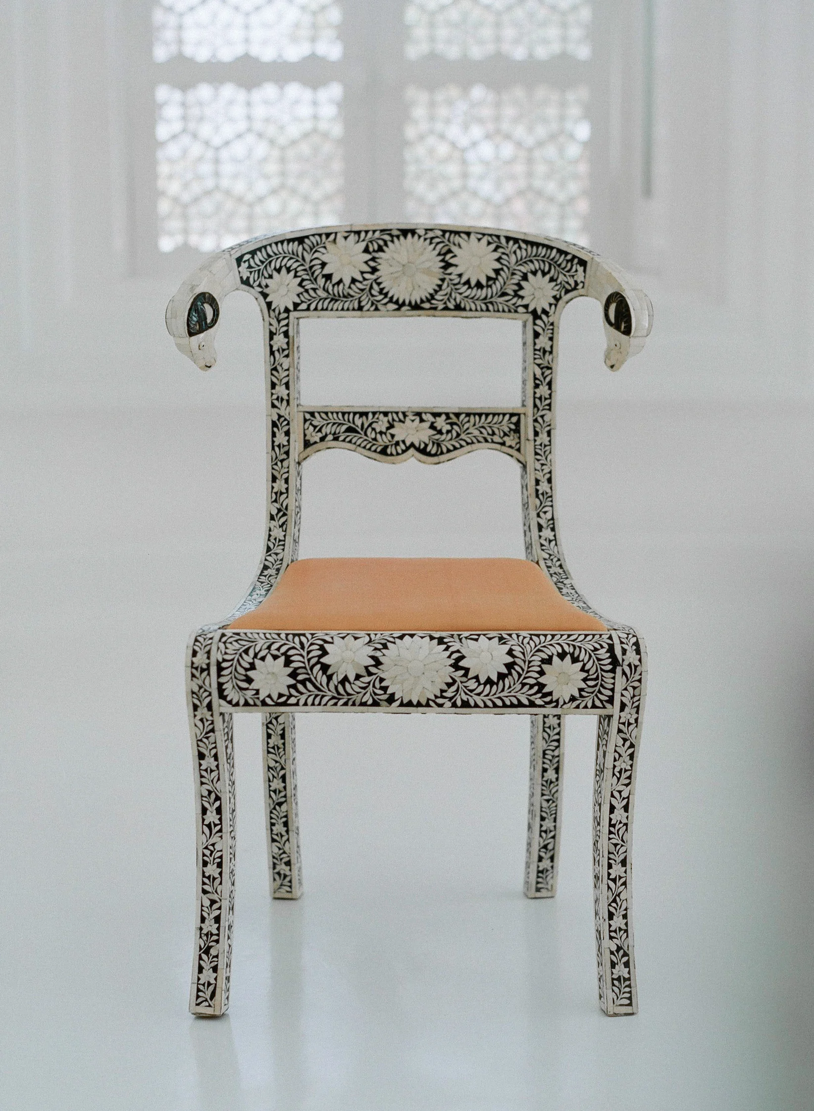21b_carayes_elizabeth messina_favorites_0049_chair.jpg