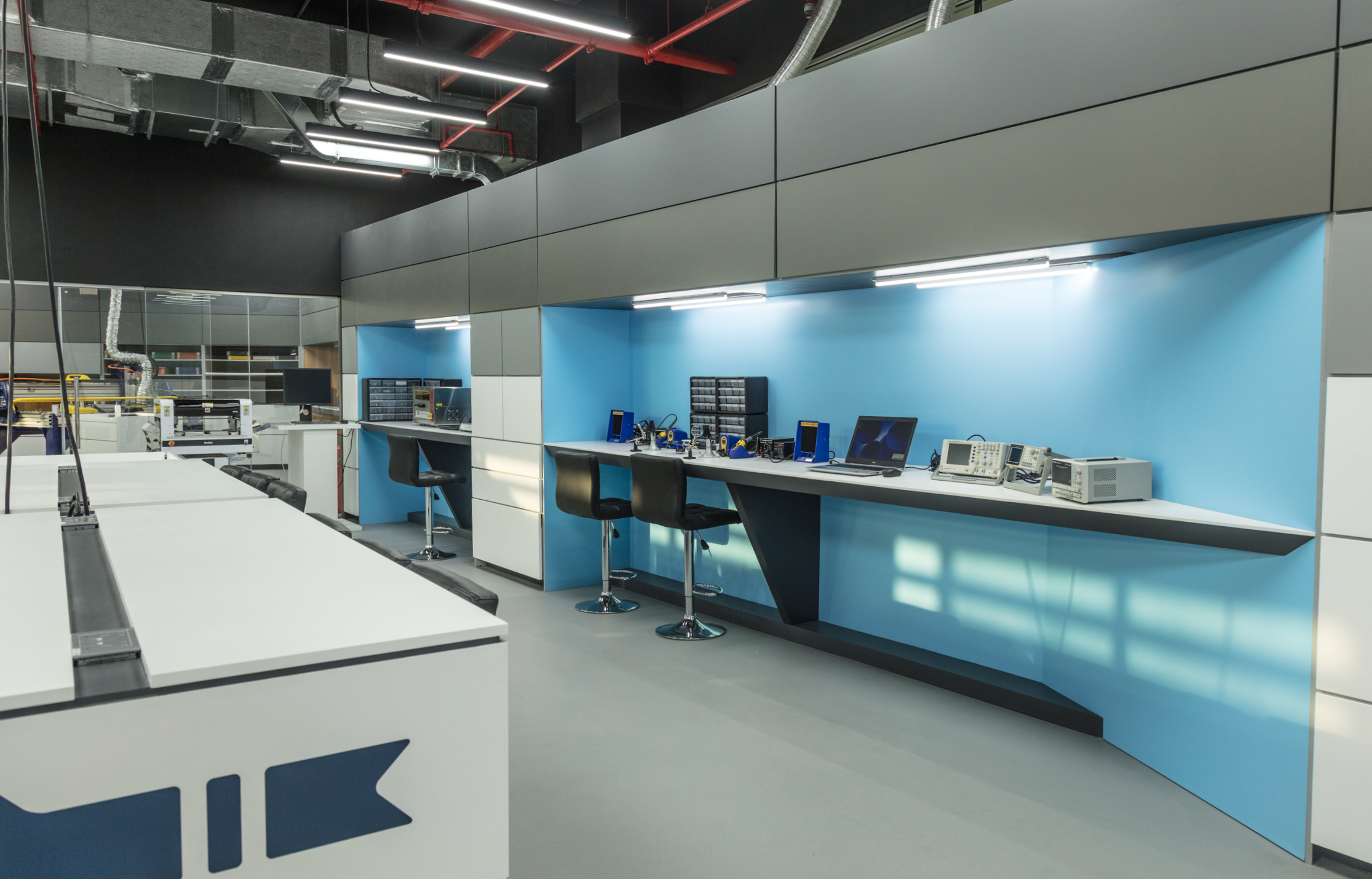 QATAR BUSINESS INCUBATION CENTER FAB LAB