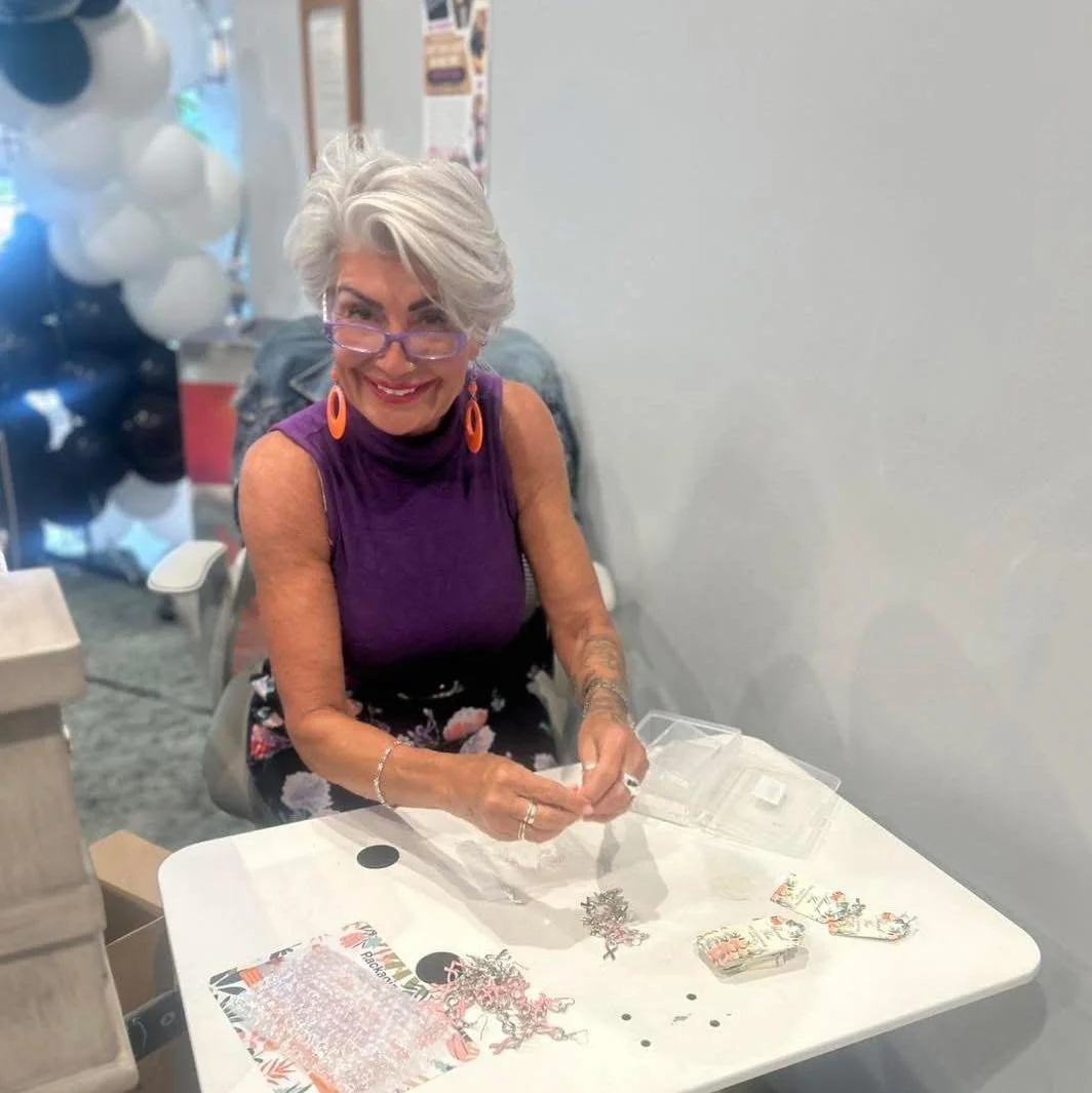 Happiest of birthdays to the Den Mother of dermalounge melindakhartley

Cheers to another great year! 

#happybirthday #cheersto60years #denmother