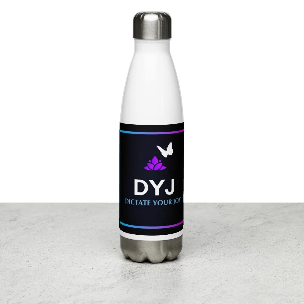 stainless-steel-water-bottle-white-17oz-front-619accd60dd99.jpg