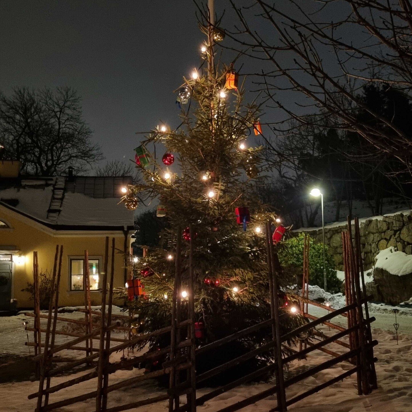 Starting the holiday season with a festive Julbord at Carlsh&auml;lls G&aring;rd. Embracing the festive spirit and looking forward to new beginnings together with our colleagues from Ritverkstan 🎄⛄