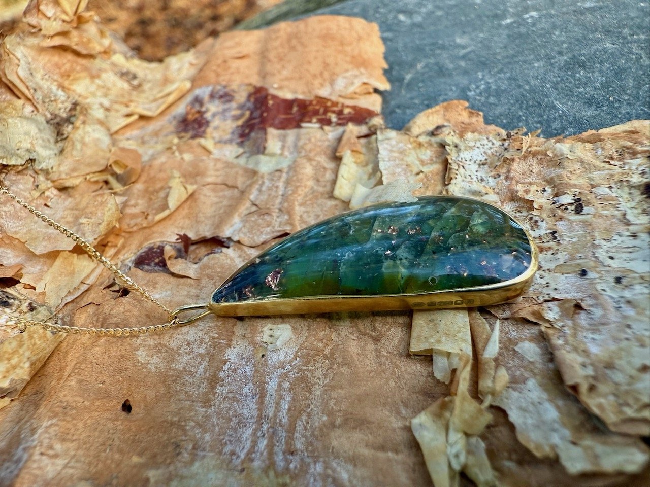 18ct gold pendant opalised indonesian wood green pendant unusual pendant gift new forest jewellery courses natalia shoutova hampshire jewellery courses