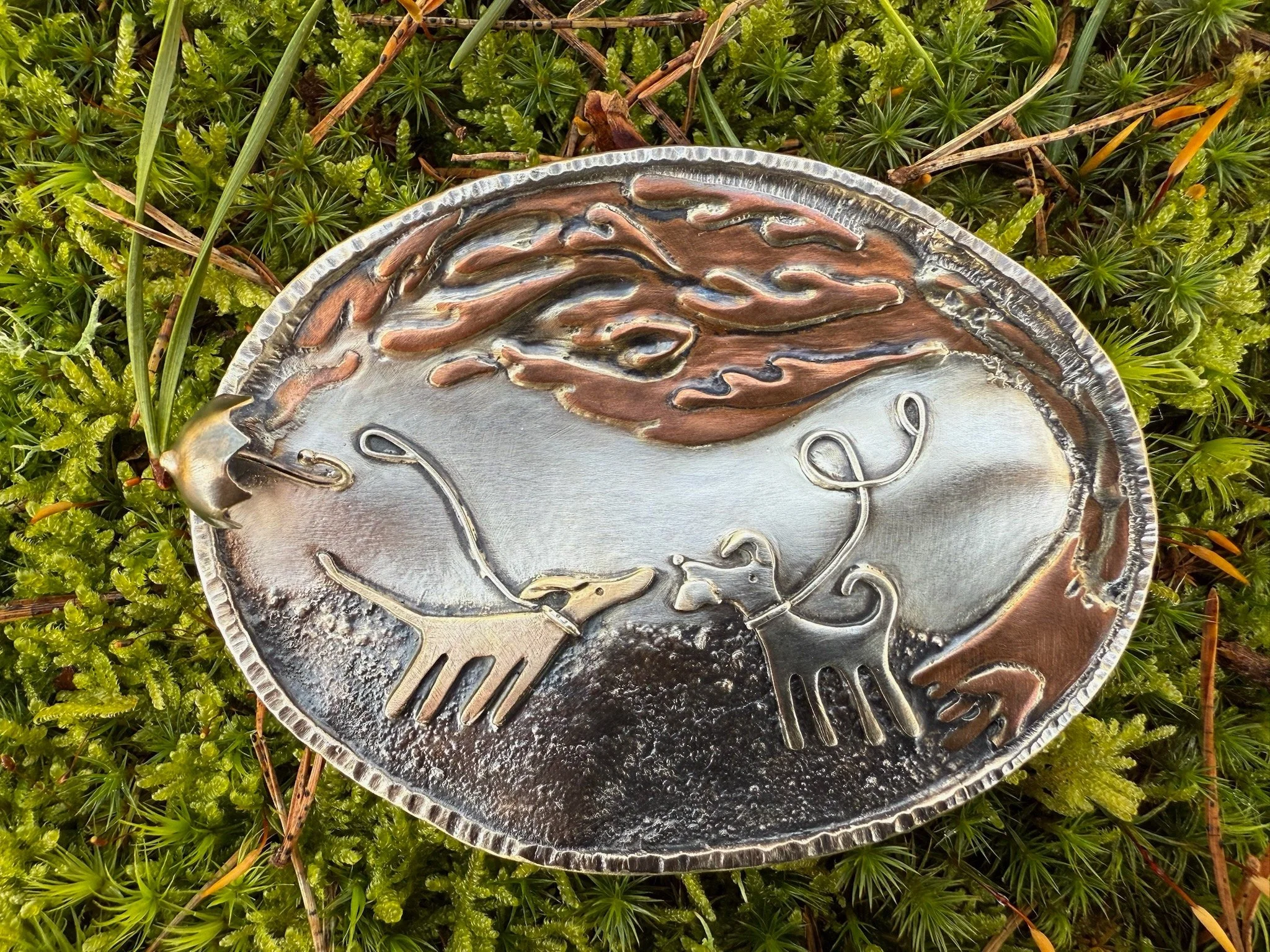 On A Windy Day Dog Brooch or Pendant. A large 9ct yellow gold, sterling silver and copper brooch or pendant Natalia Shoutova handmade jewellery lightwave jewellery new forest jewellery courses