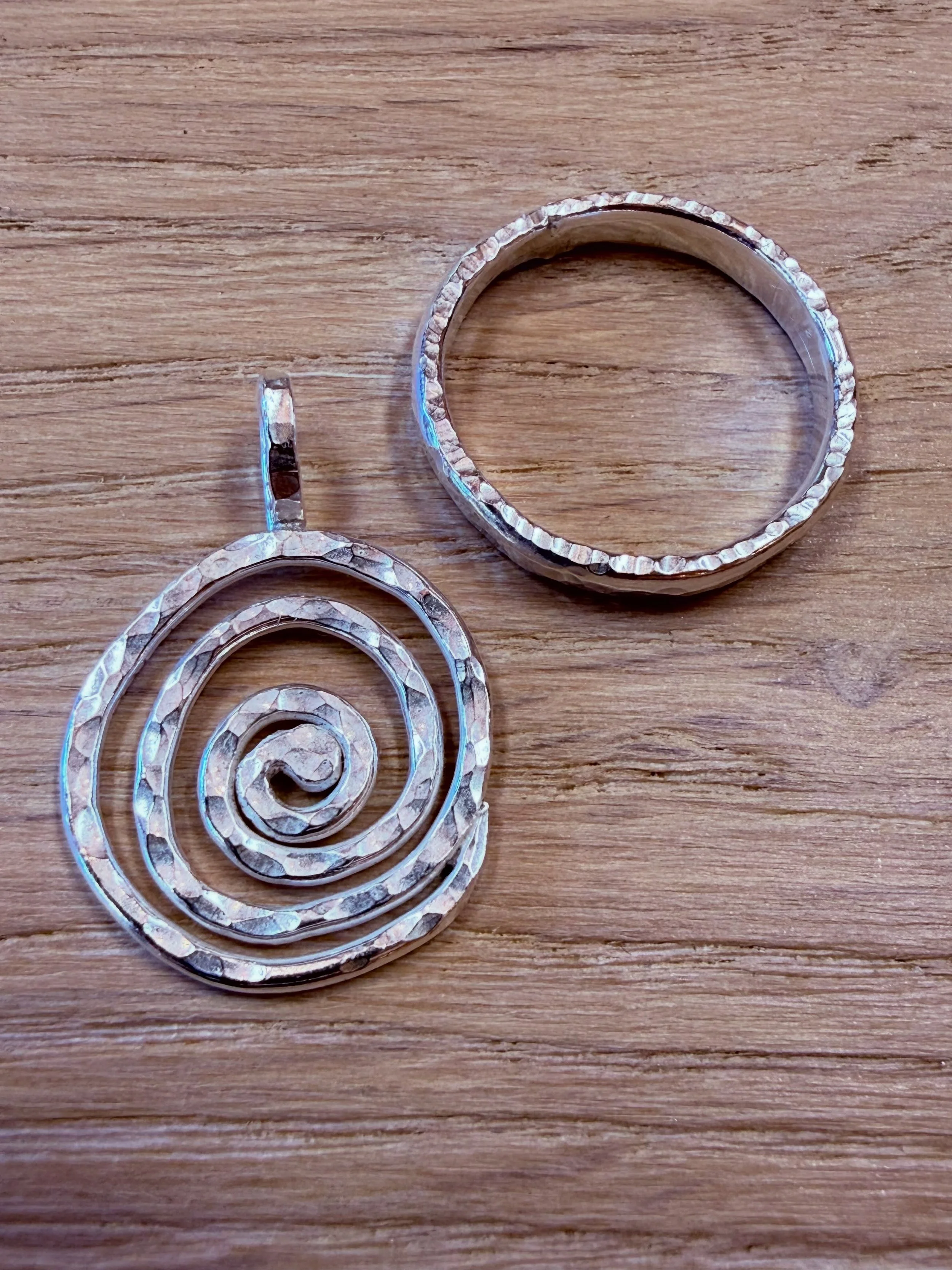 Jacqui&rsquo;s projects ⭐️ A long time ago, Jacqui&rsquo;s partner, Colin, bought a swirling metal pendant on holiday which he wore all the time but it broke, so Jacqui came on my one day jewellery course to make a replacement out of sterling silver,