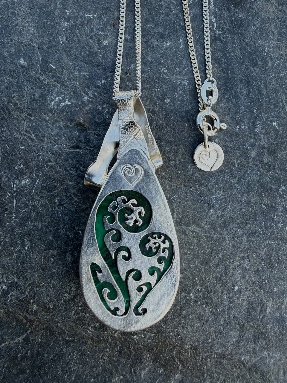 fiddlestick fern malachite silver pendant heart natalia shoutova lightwave jewellery new forest jewellery courses