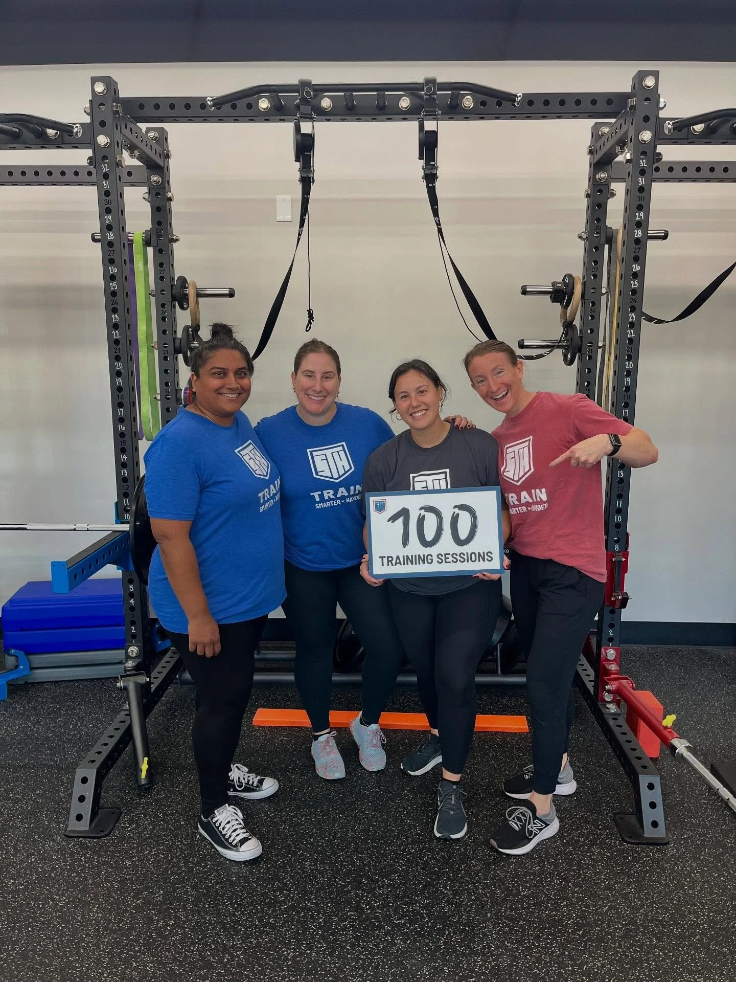 🎉 100 Training sessions for Janal! 🎉 Janal is a garage gym OG, so this is probably closer to her 300th session.
Janal is a rockstar in the gym. She’s gotten incredibly strong and shows up to train consistently. She’s helped us welcome