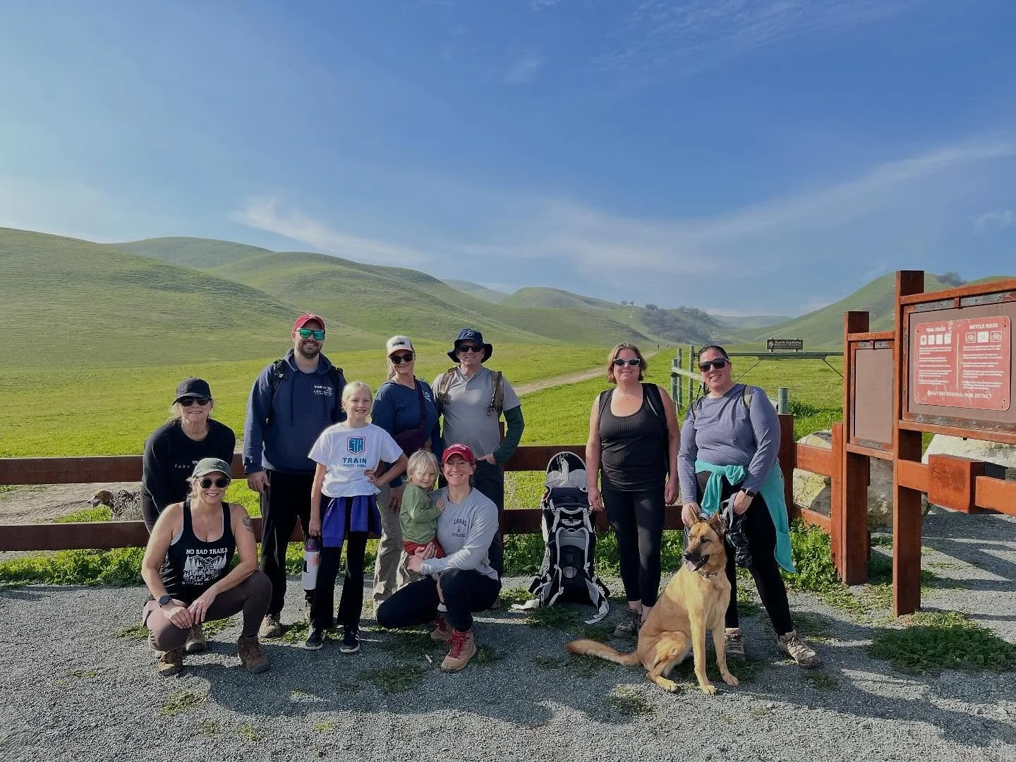 Our first No Days Off / Train Smarter + Harder group hike☀️