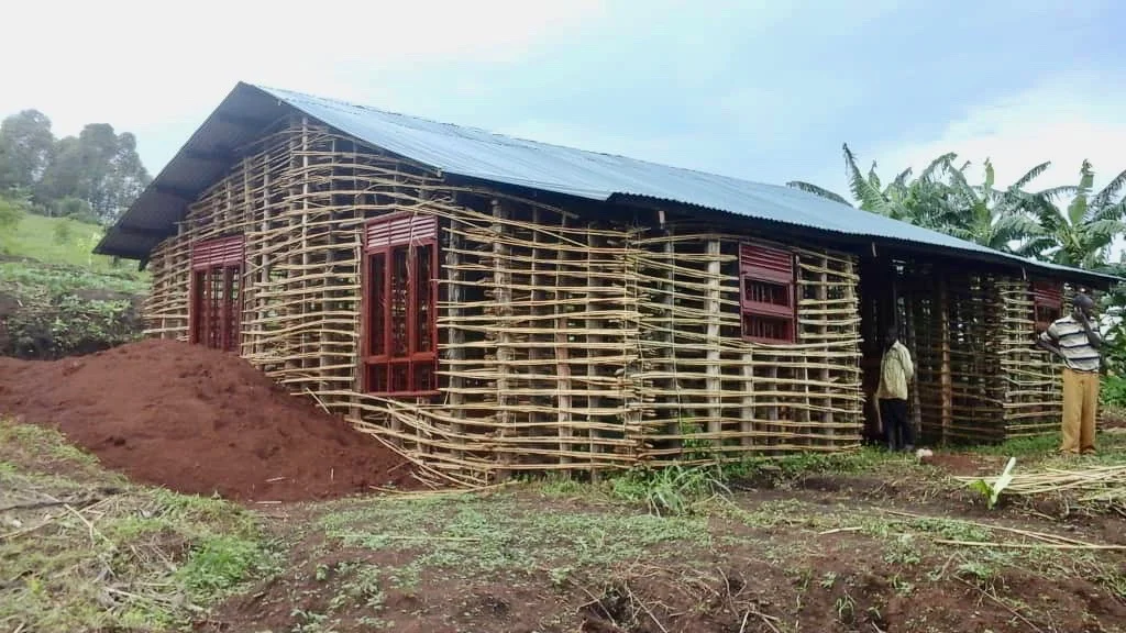 4A.Side view of house.jpg
