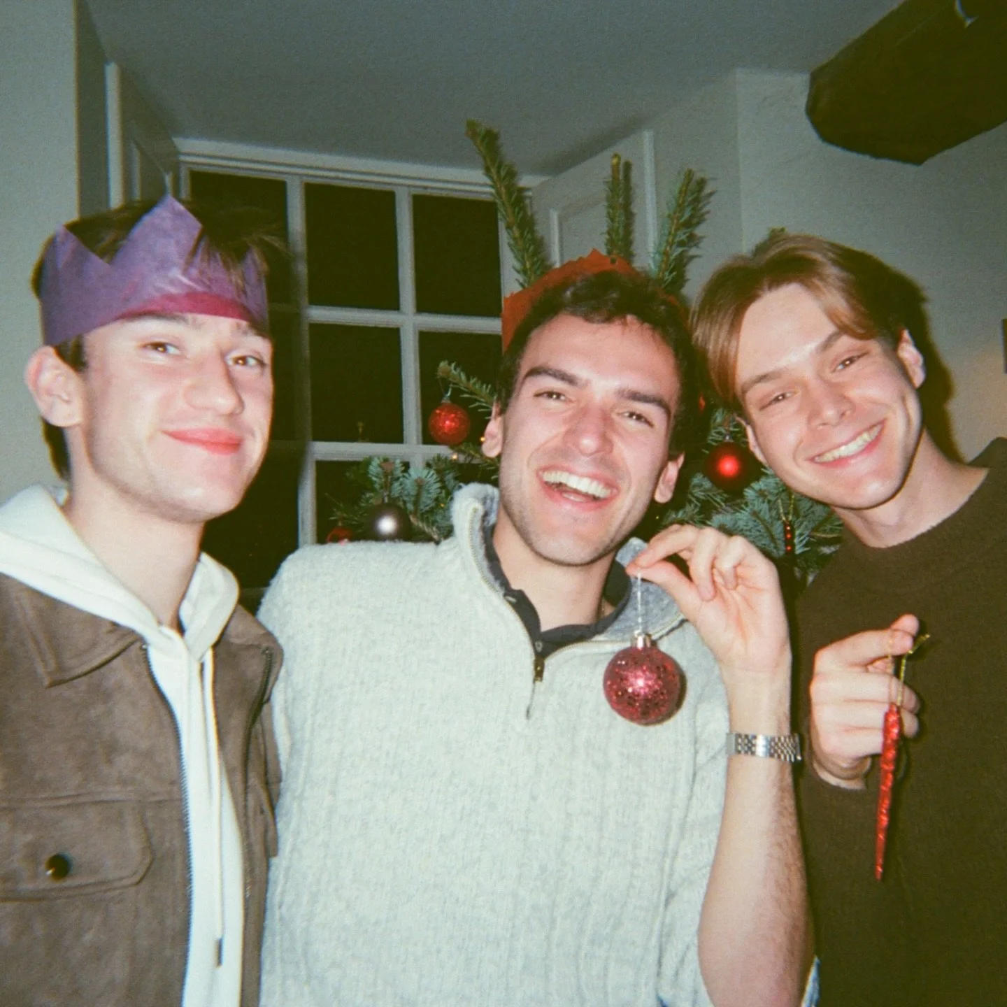 An MCR Christmas, Part I: the decorating 🎄