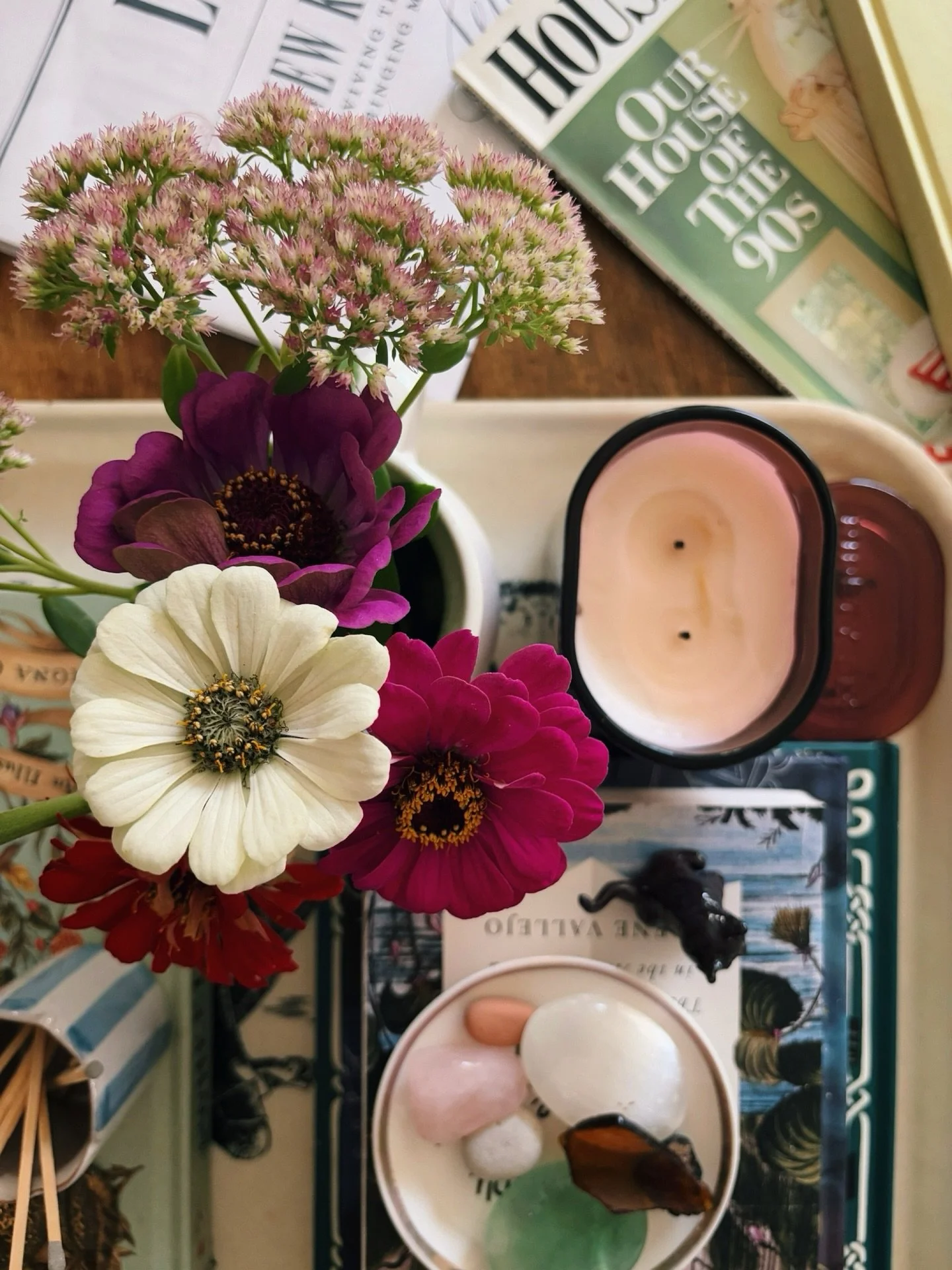 Coffee table chronicles: A Day Off of Writing.

I&rsquo;ve been collecting &amp; saving little goodies to read when I would have some quiet to really enjoy them, pictured above&mdash; a vintage House Beautiful February 1991 issue; Le Petit 3 Septembe