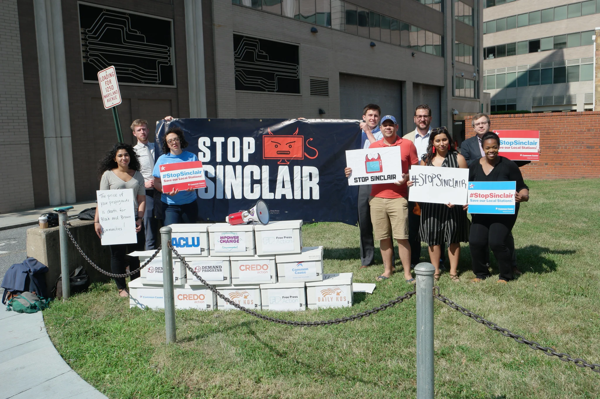 stopsinclair1.jpg