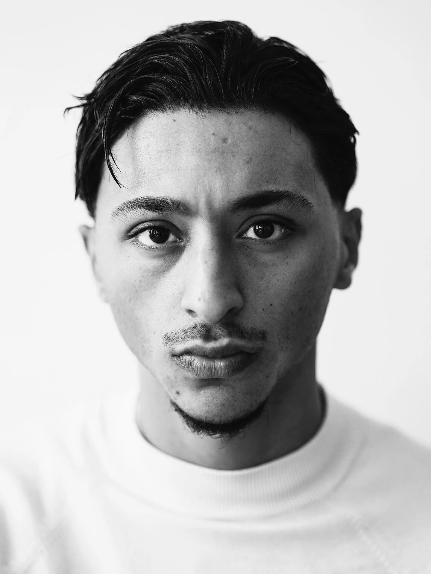 ✨ Happy to have worked with Dutch actor Yassine Chigri on this casting shoot. Known for his roles in Mocro Maffia, Meskina, Forever Rich and Happy Palace. 🎬
#YassineChigri #DutchActor #CastingShoot #FilmIndustry #OnSet #MocroMaffia #Meskina #Forever