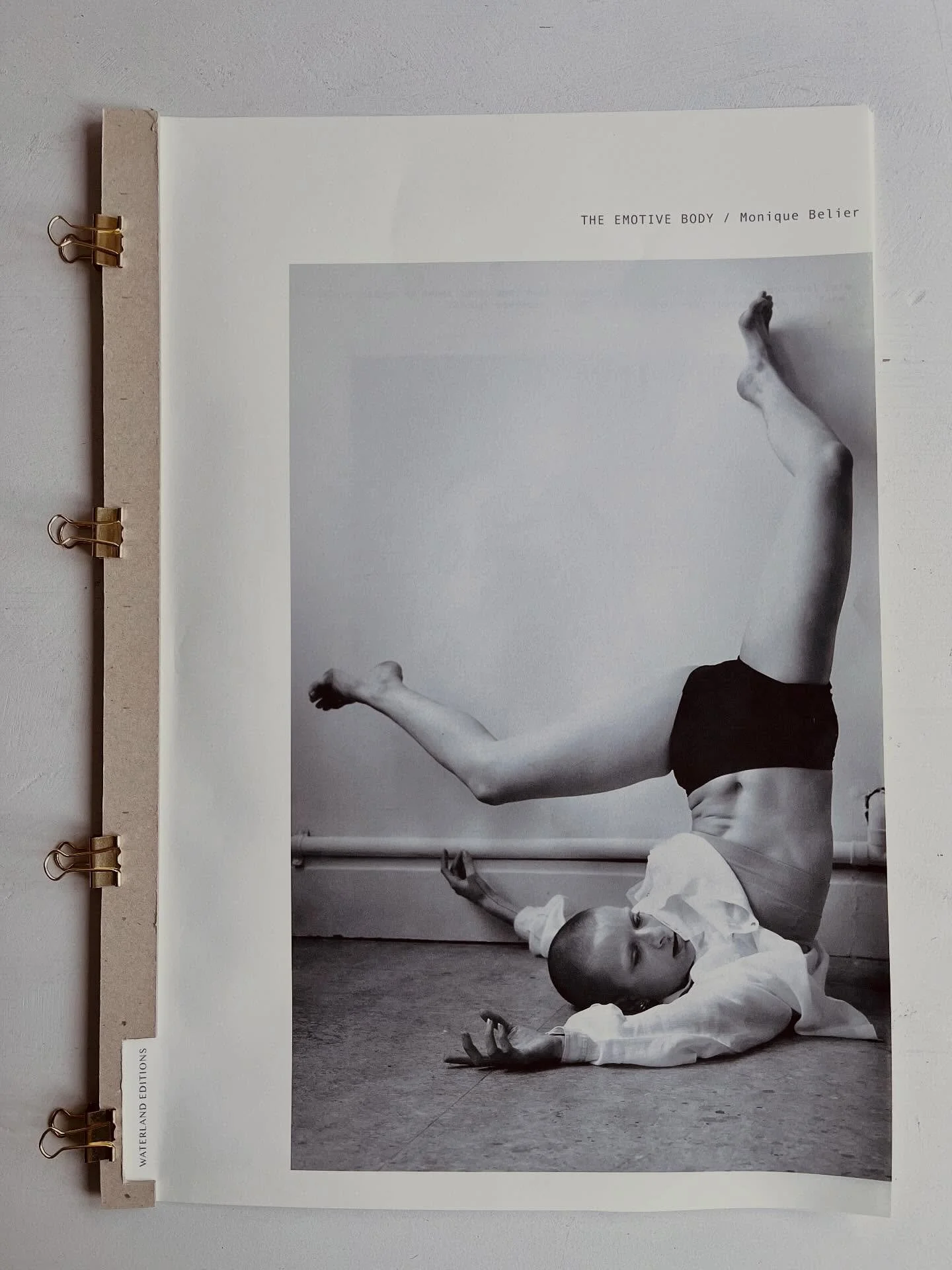 Ready to bind.
#blackandwhitephotography #japanesebinding #emotivebody #dancers #bodylanguage #paperarchive