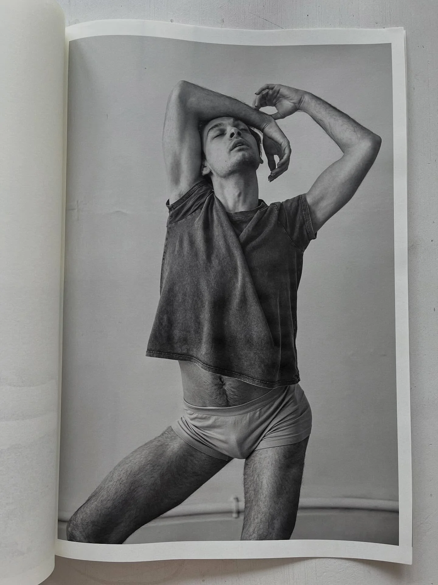 The Emotive Body 
#emotivebody #print #bodywork #bodylanguage #artistbook #paperarchive 
Dancers:
@kirangezels @eehmacalena @niekwagenaar