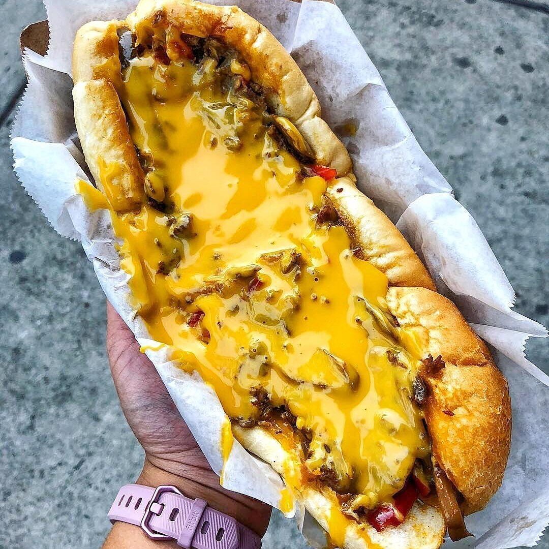 Double the whiz, double the fun 😍 #cheeseporn 
.⁣⁣⁣⁣⁣⁣⁣⁣
.⁣⁣⁣⁣⁣⁣⁣⁣
.⁣⁣⁣⁣⁣⁣⁣⁣
#boosphilly #cheesesteaks #LAeats #eatthis #instafoodie #munchies #hungry #quarantine #delivery #boos #boosphillycheesesteaks #foodporn #foodielife #foodie #buzzfeedfood #e