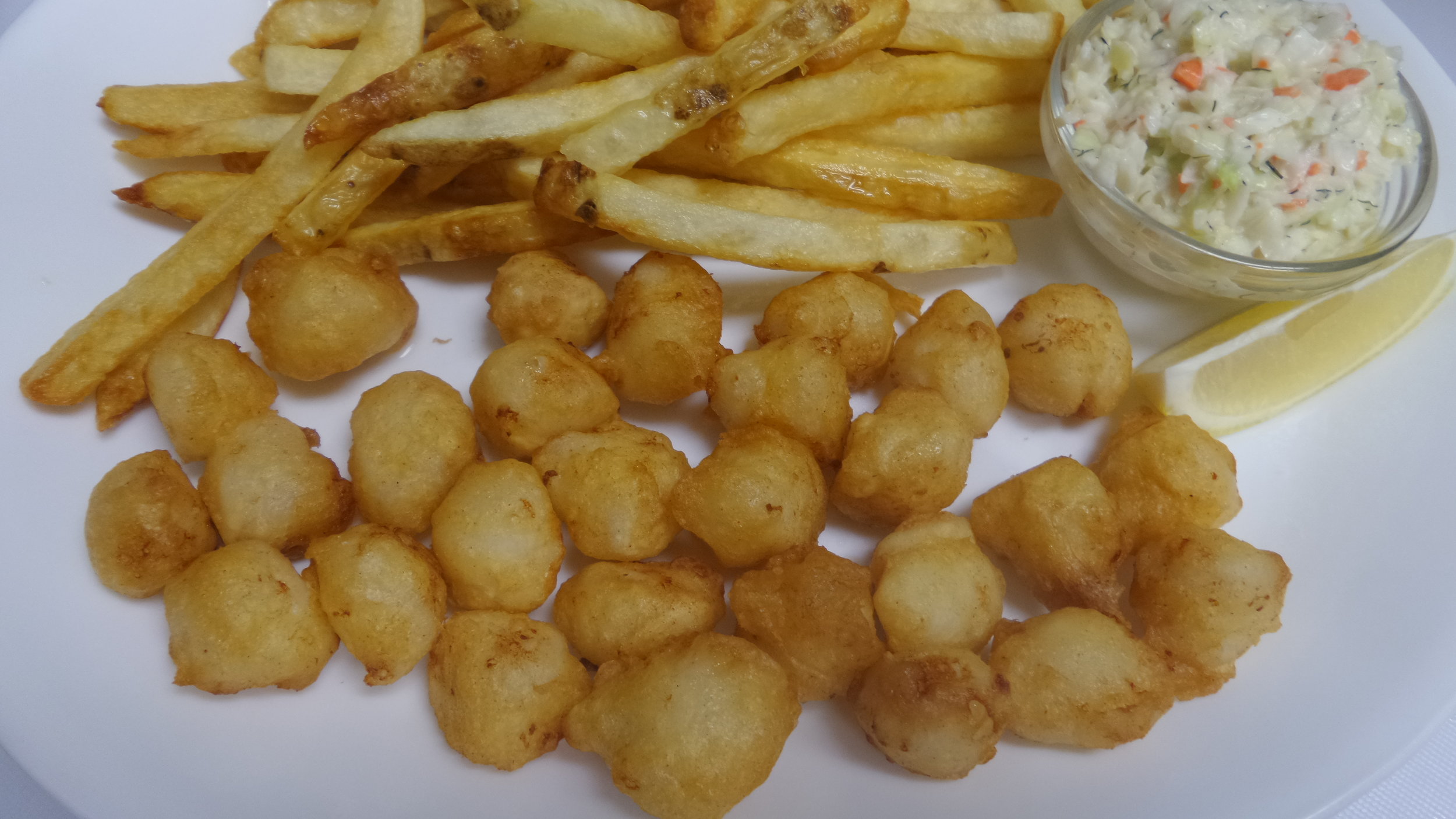 1/3 lb Bay Scallops and Chips