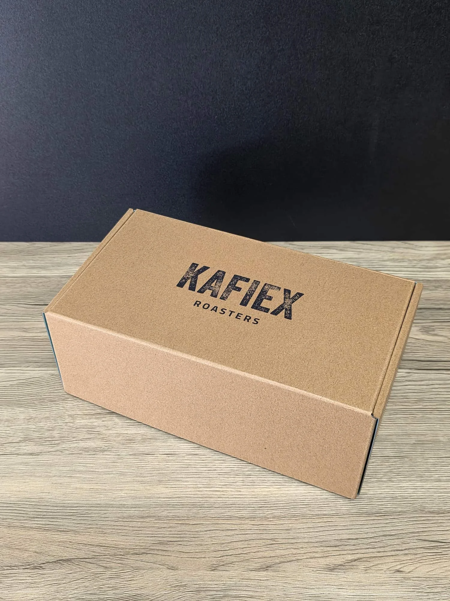 closed mailer box top (2).jpg (Copy) (Copy)