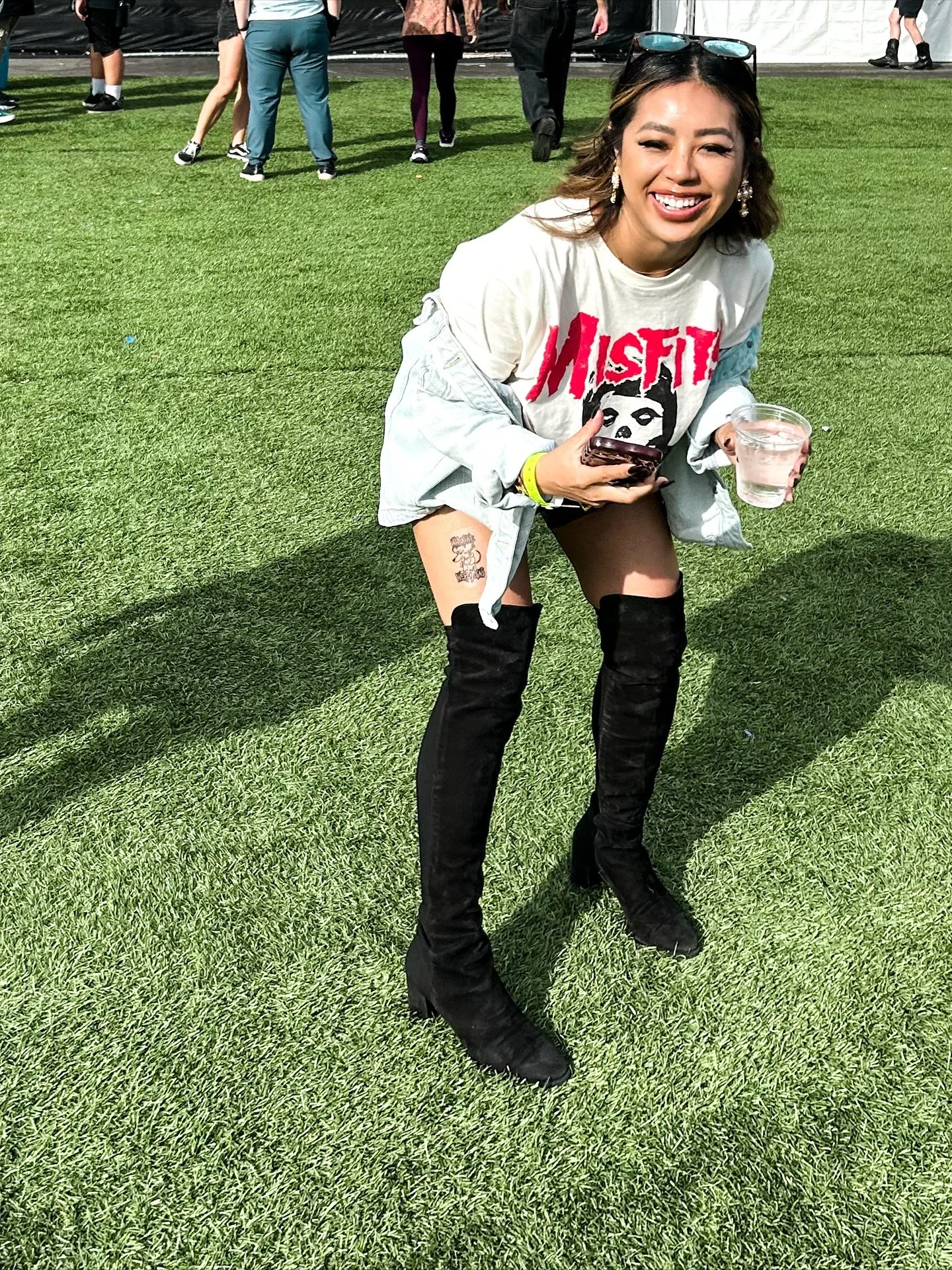 Just a grown-up emo kid living her best Avril x Blink 182 x The Used mashup fantasy (a little) less eyeliner, more emotional regulation (barely). 

Punk&rsquo;s not dead&hellip; she just moisturizes and kinda likes herself now&hellip;

🖤 

#WhenWeWe