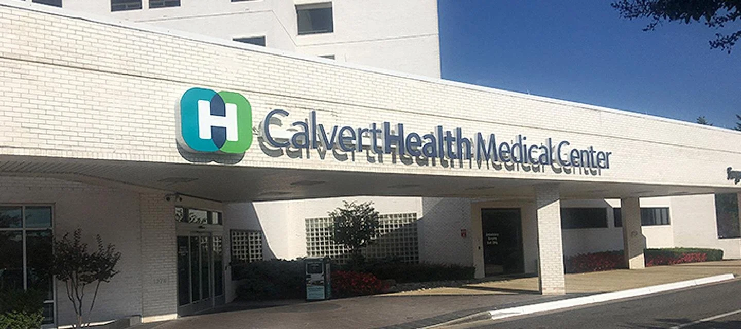 Exterior shot of CalvertHealth's entrance