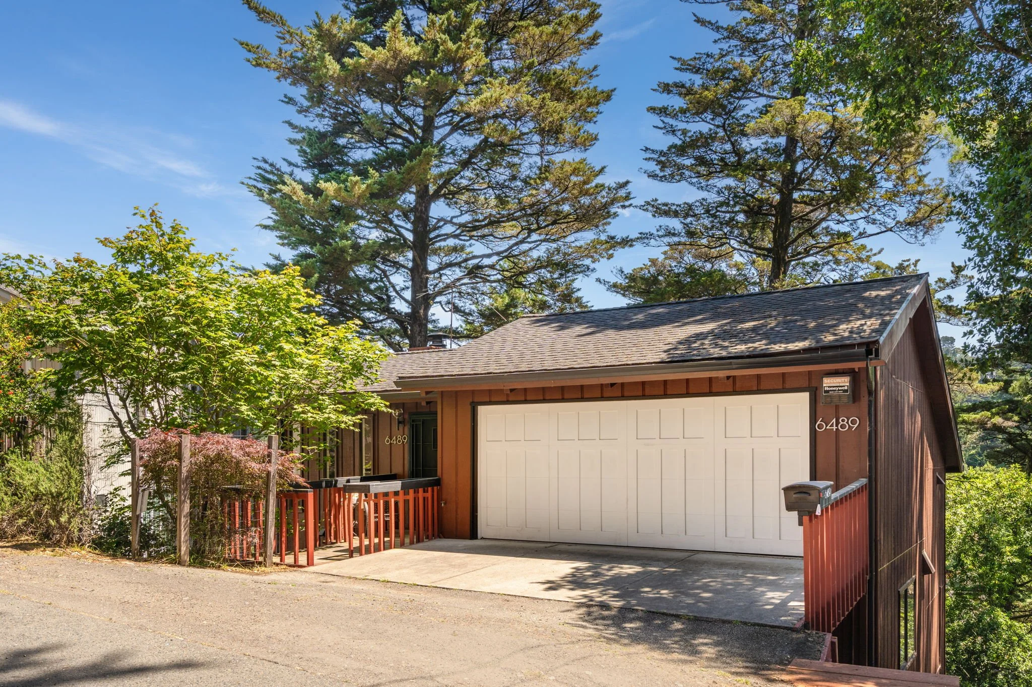 2-web-or-mls-6489 Girvin Dr - Day -2.jpg
