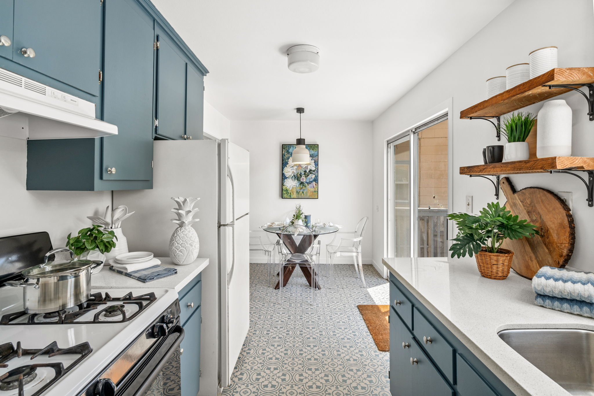 14-web-or-mls-4084 Lambert Rd - DAY-14.jpg