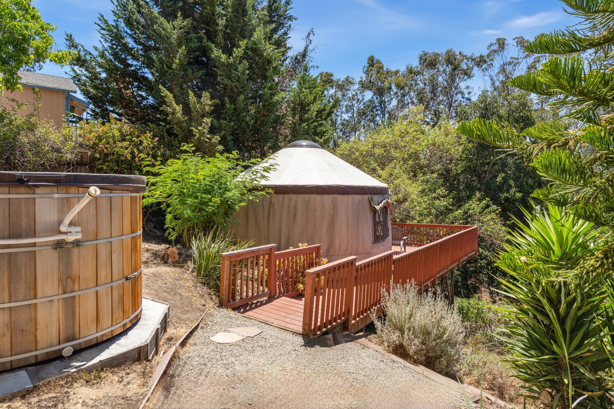 26-web-or-mls-4084 Lambert Rd - DAY-26.jpg