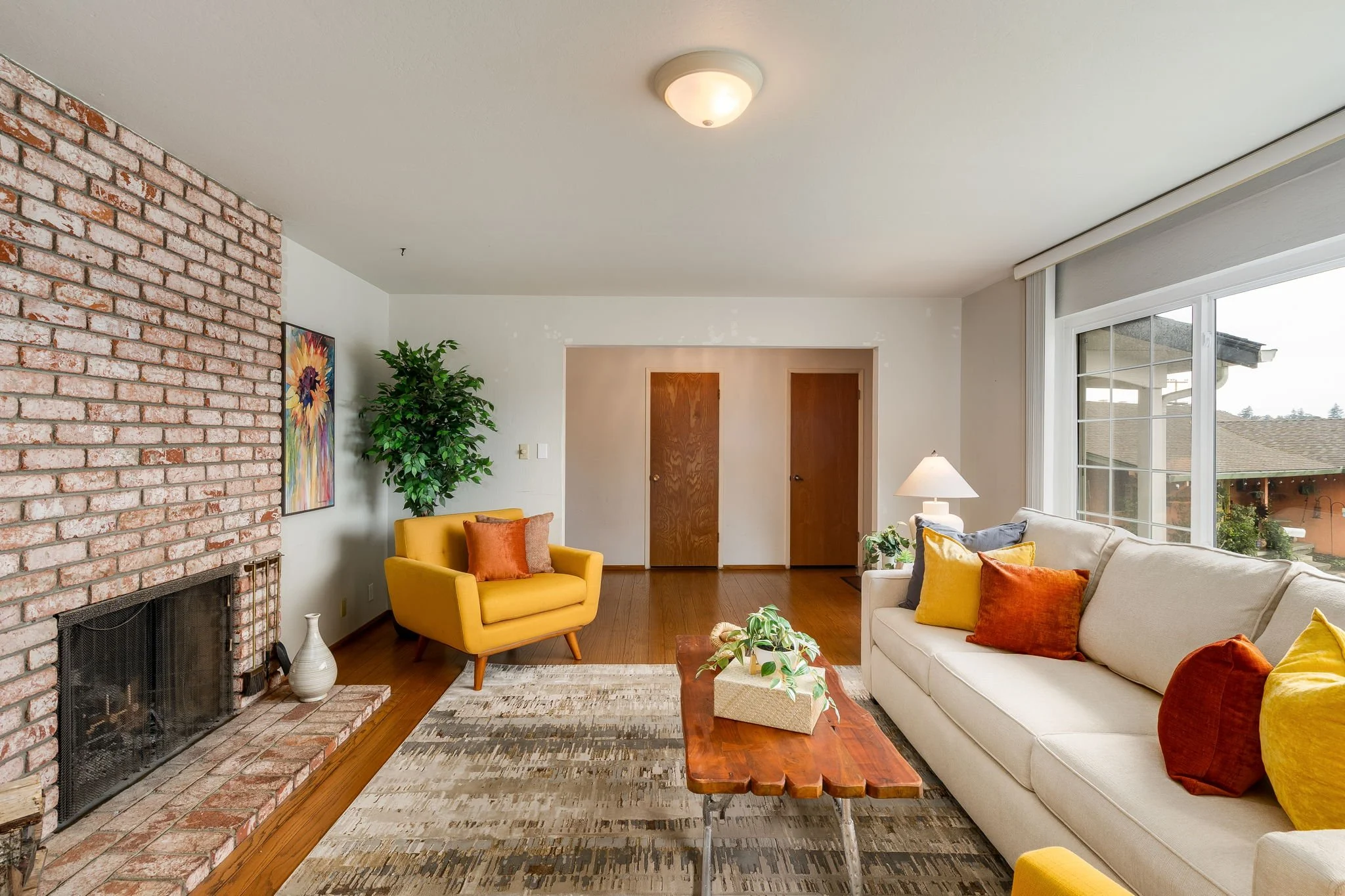 12-web-or-mls-20 Marvin Court-8.jpg