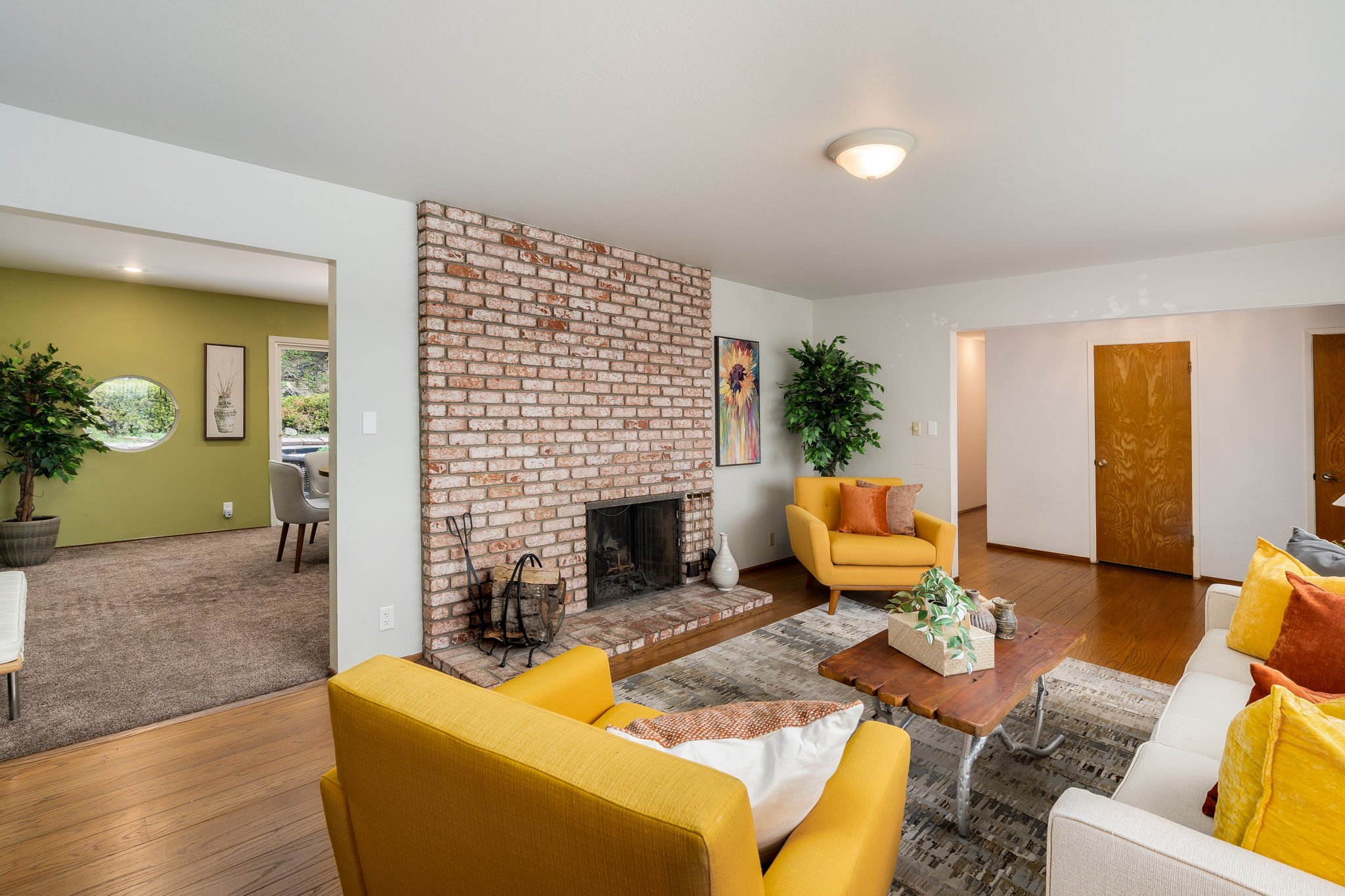 13-web-or-mls-20 Marvin Court-9.jpg