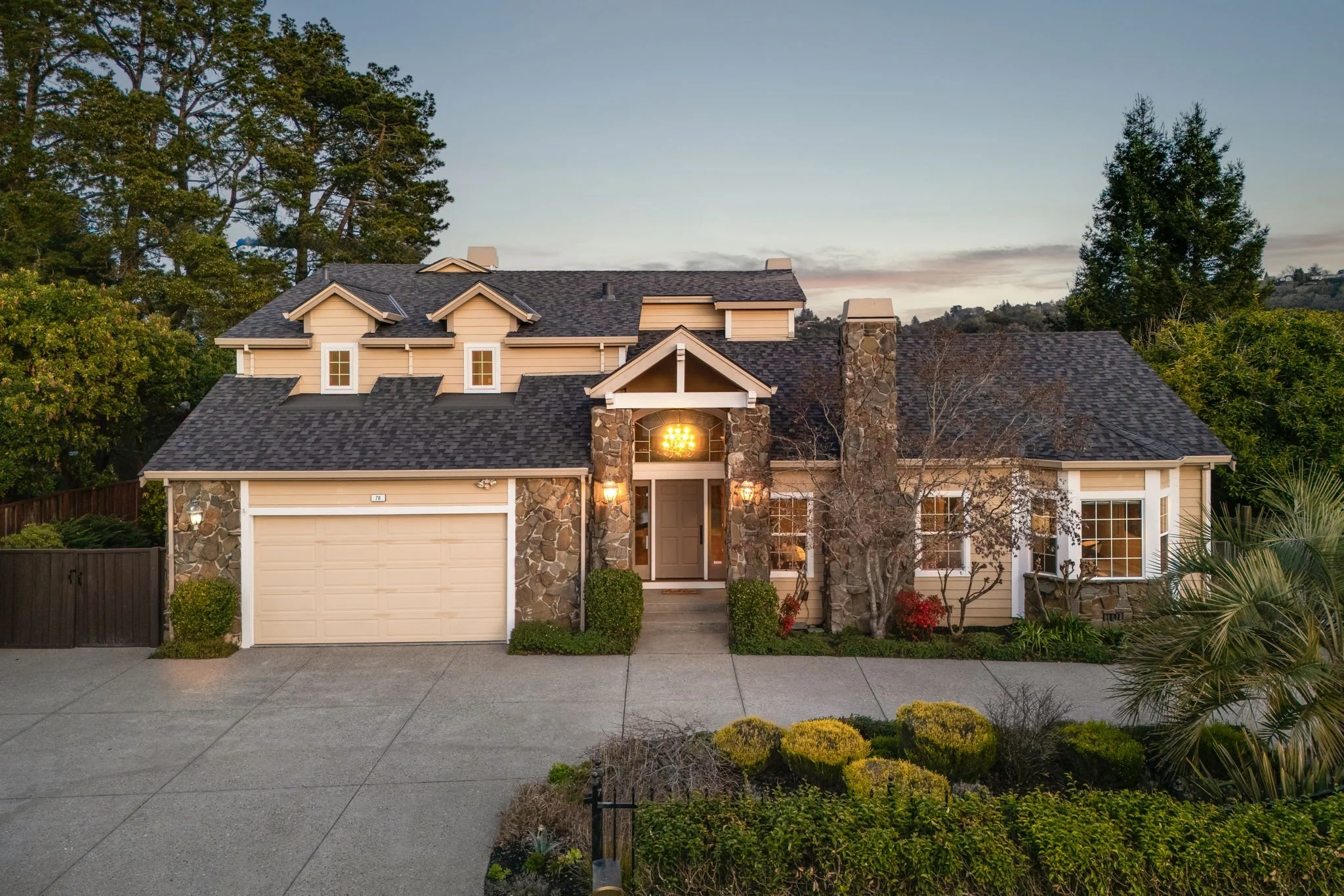 3-web-or-mls-78 Scenic Drive Twilight-3.jpg