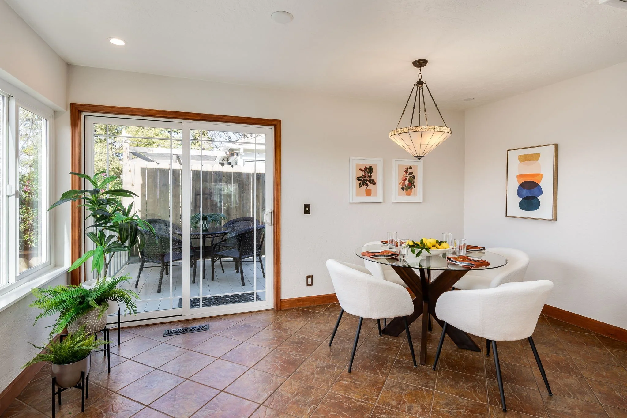 22-web-or-mls-4125 Kuhnle Ave-22.jpg