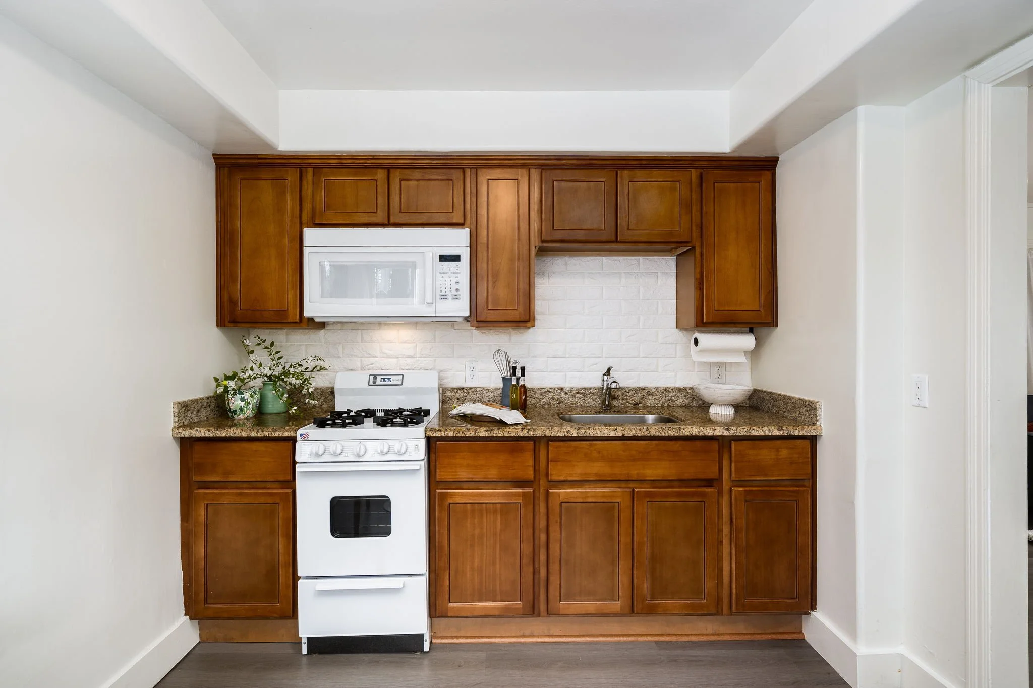 44-web-or-mls-4125 Kuhnle Ave-44.jpg