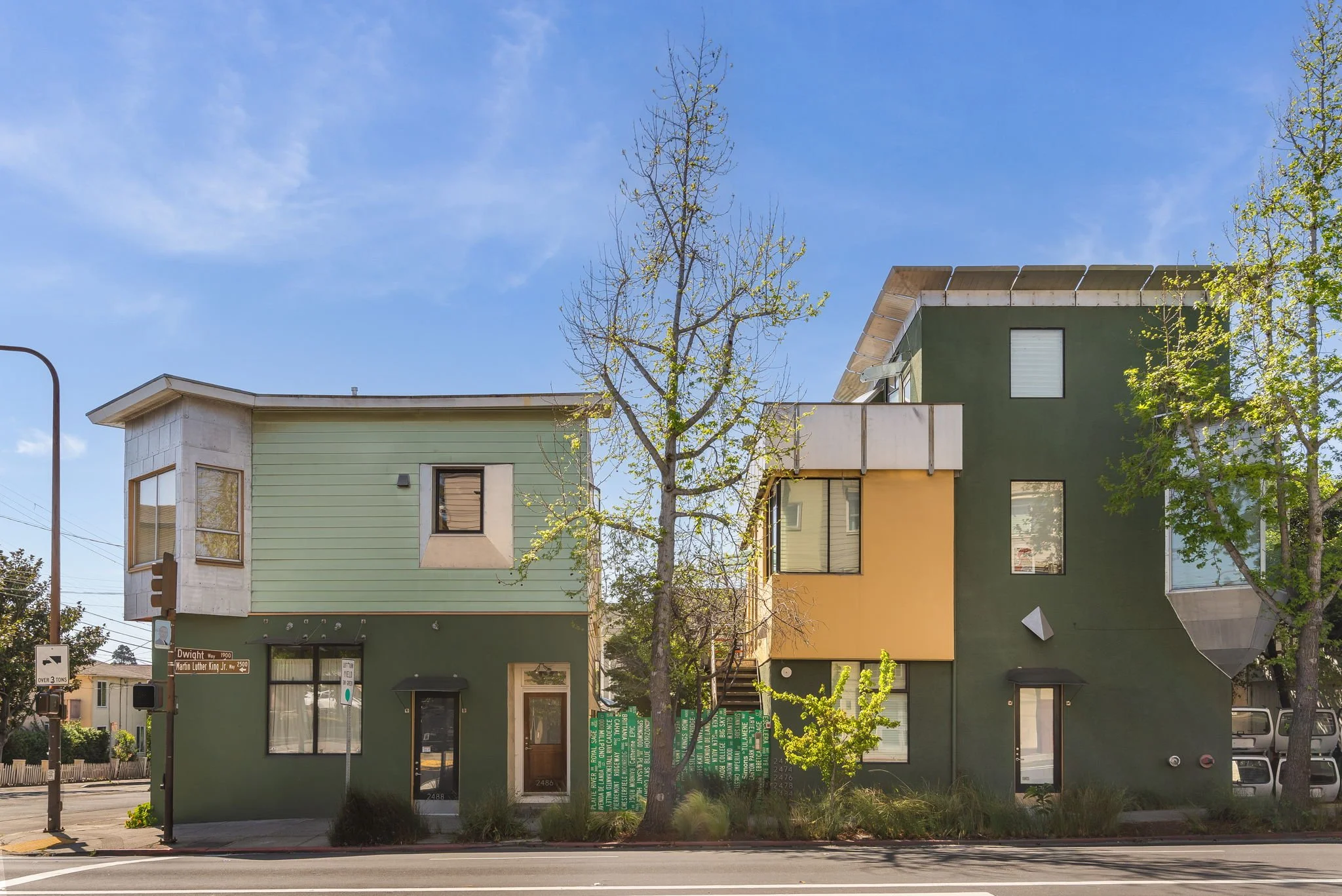 1-web-or-mls-2484 MLK Way-1.jpg