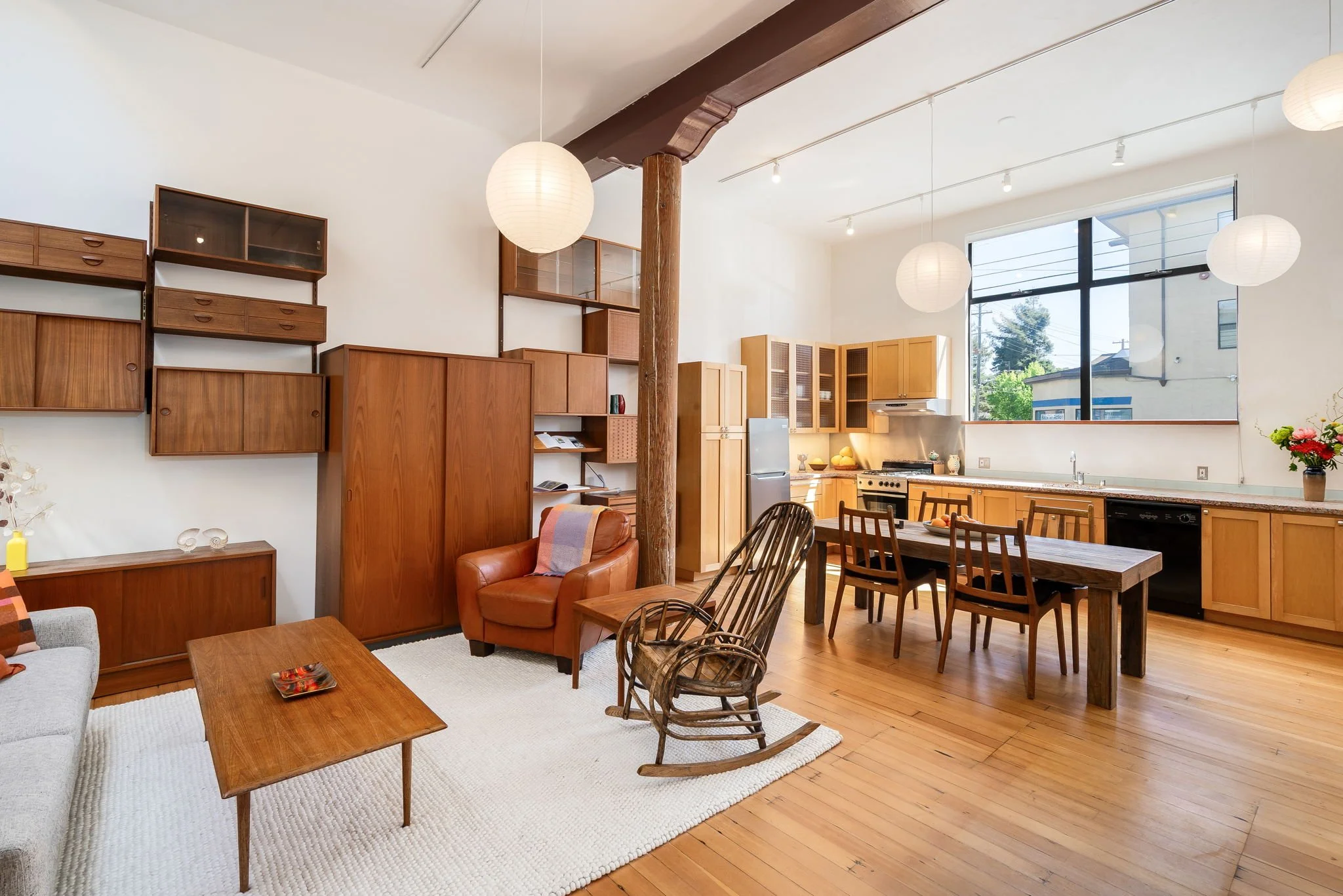 12-web-or-mls-2484 MLK Way-12.jpg