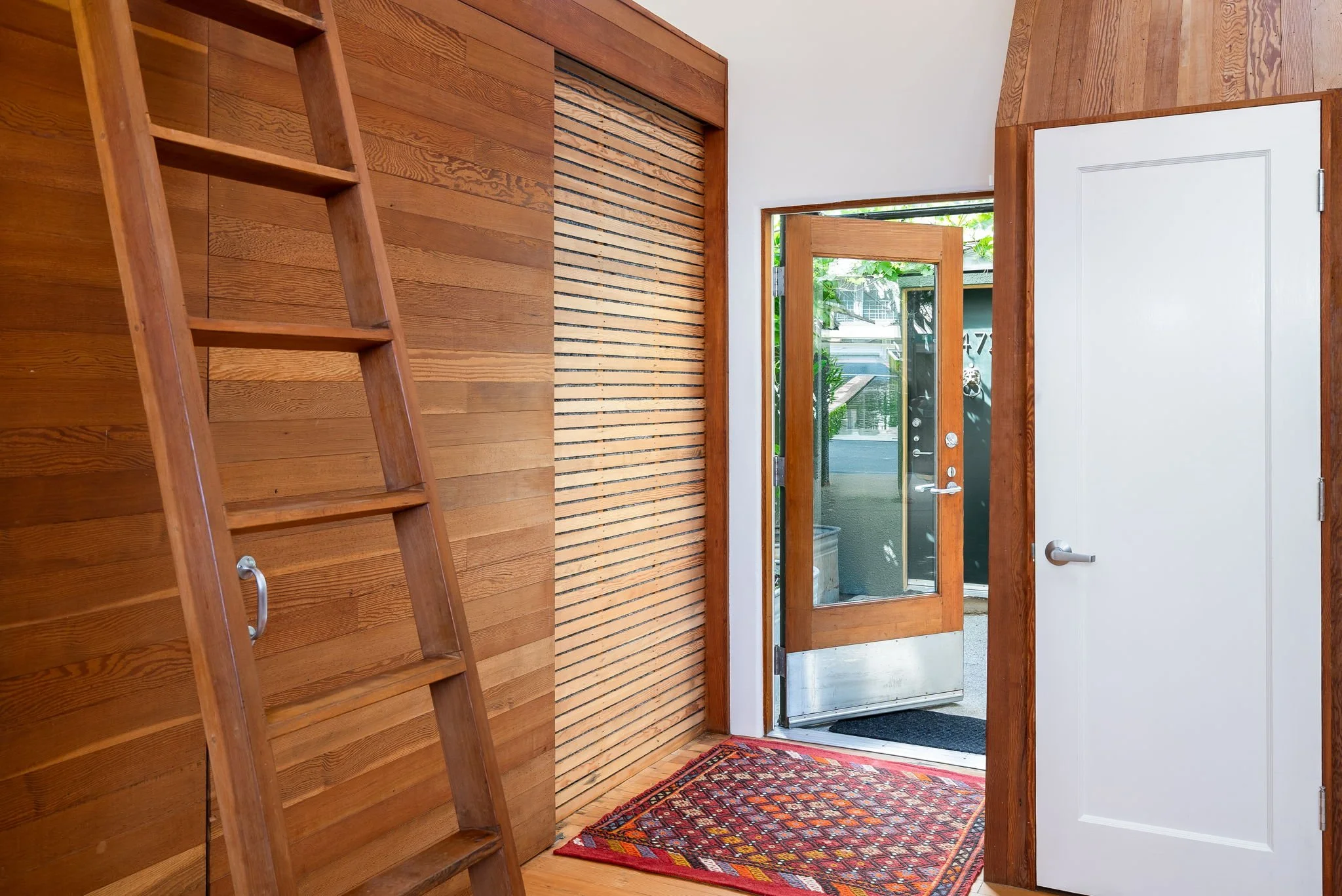 19-web-or-mls-2484 MLK Way-19.jpg