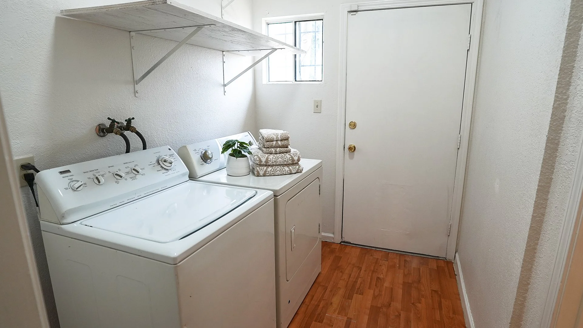WasherDryer.jpg
