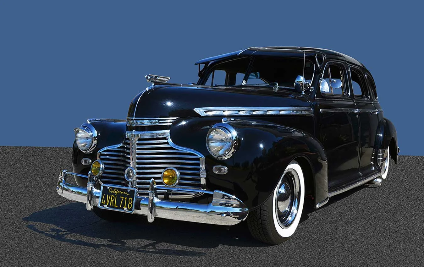 Car-and-shadow-on-background-1200px--8-21-14.jpg