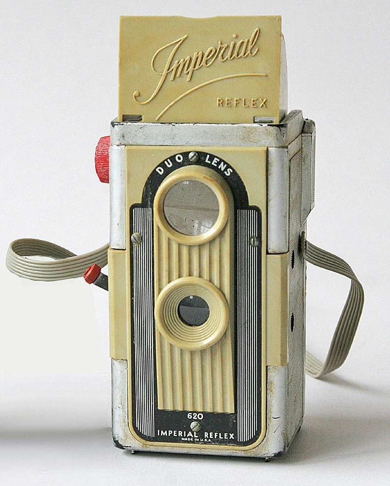 Imperial Reflex - Oswald Camera.jpg