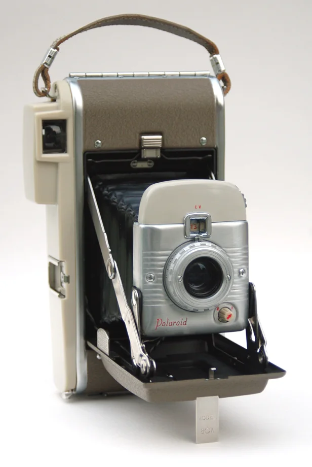 Polaroid_Highlander_Model_80A_(John_Kratz).jpg