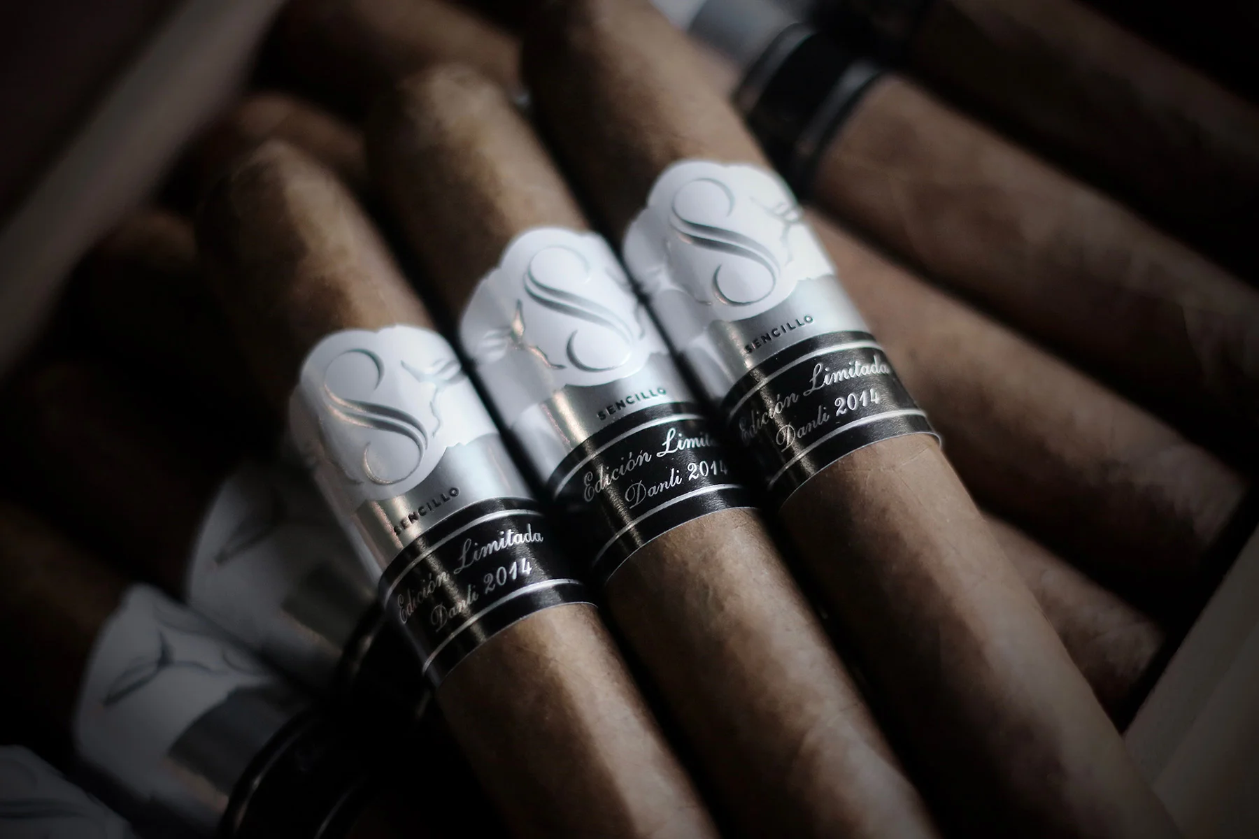 platinum-3cigars-1800px.jpg