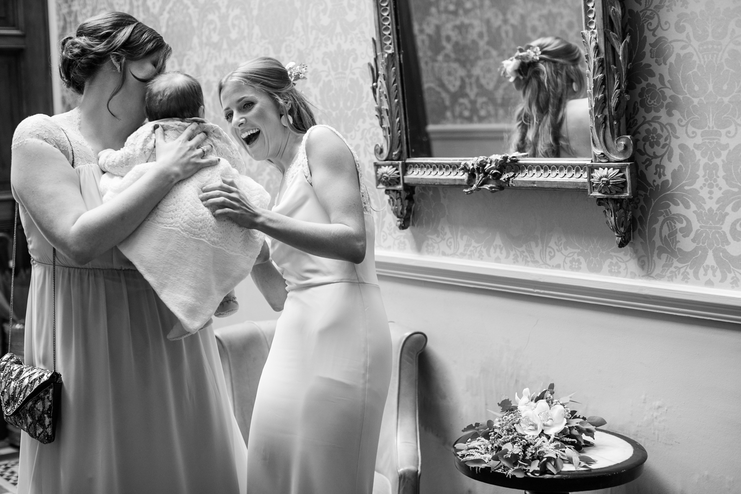 Dublin-City-Wedding-Elisha-Clarke-Photography_0107.jpg