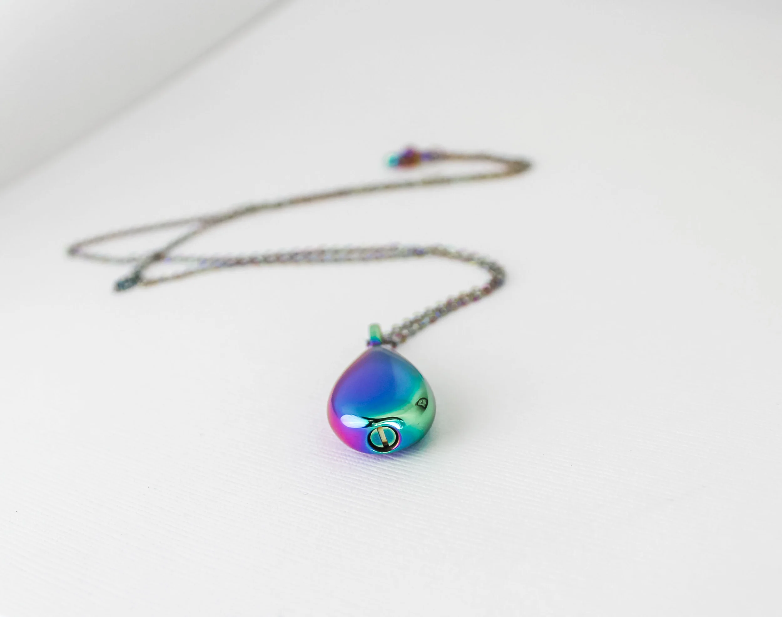 cremation urn pendant