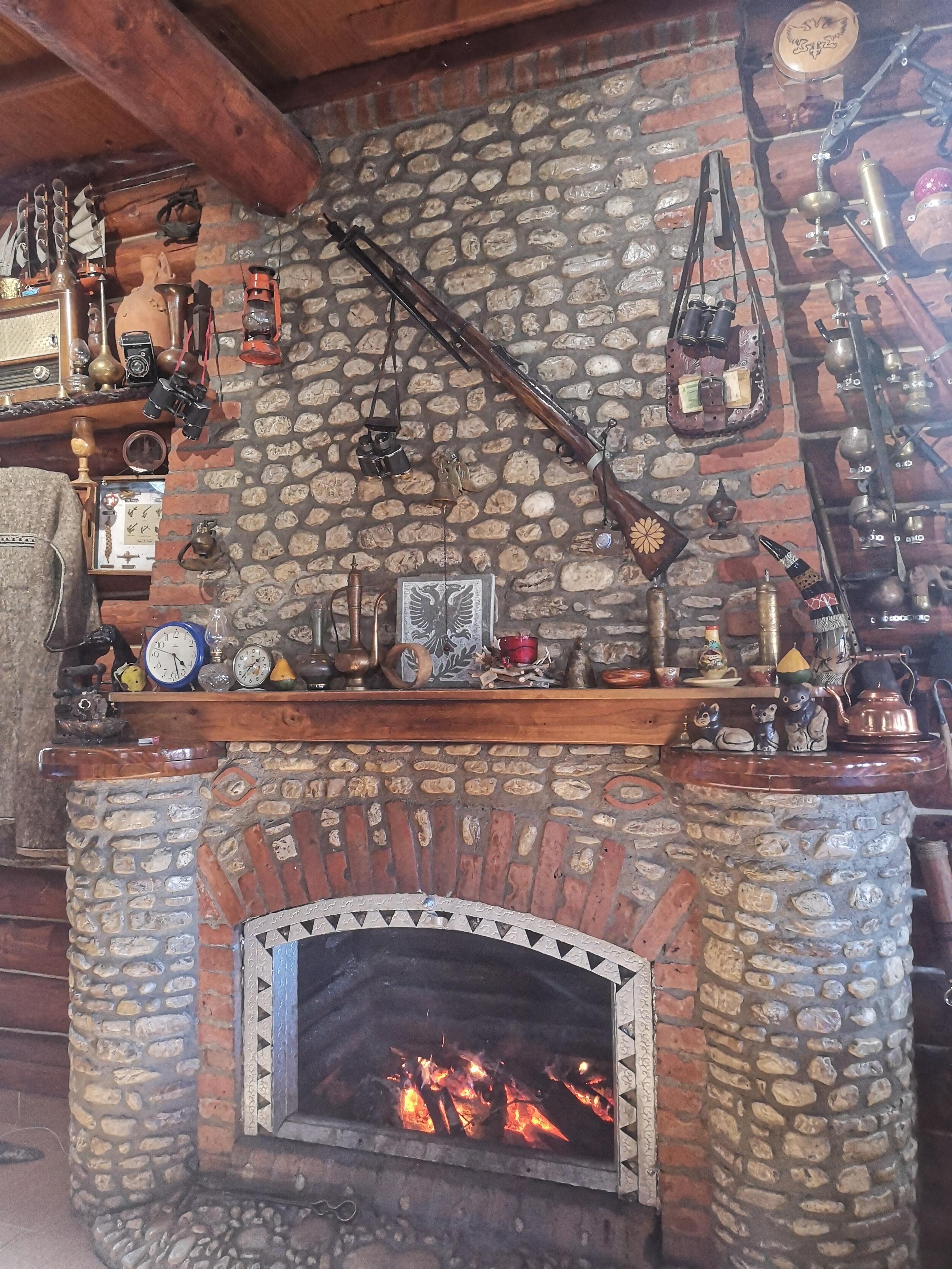 Albanian fireplace IMG_20210205_101117.jpg