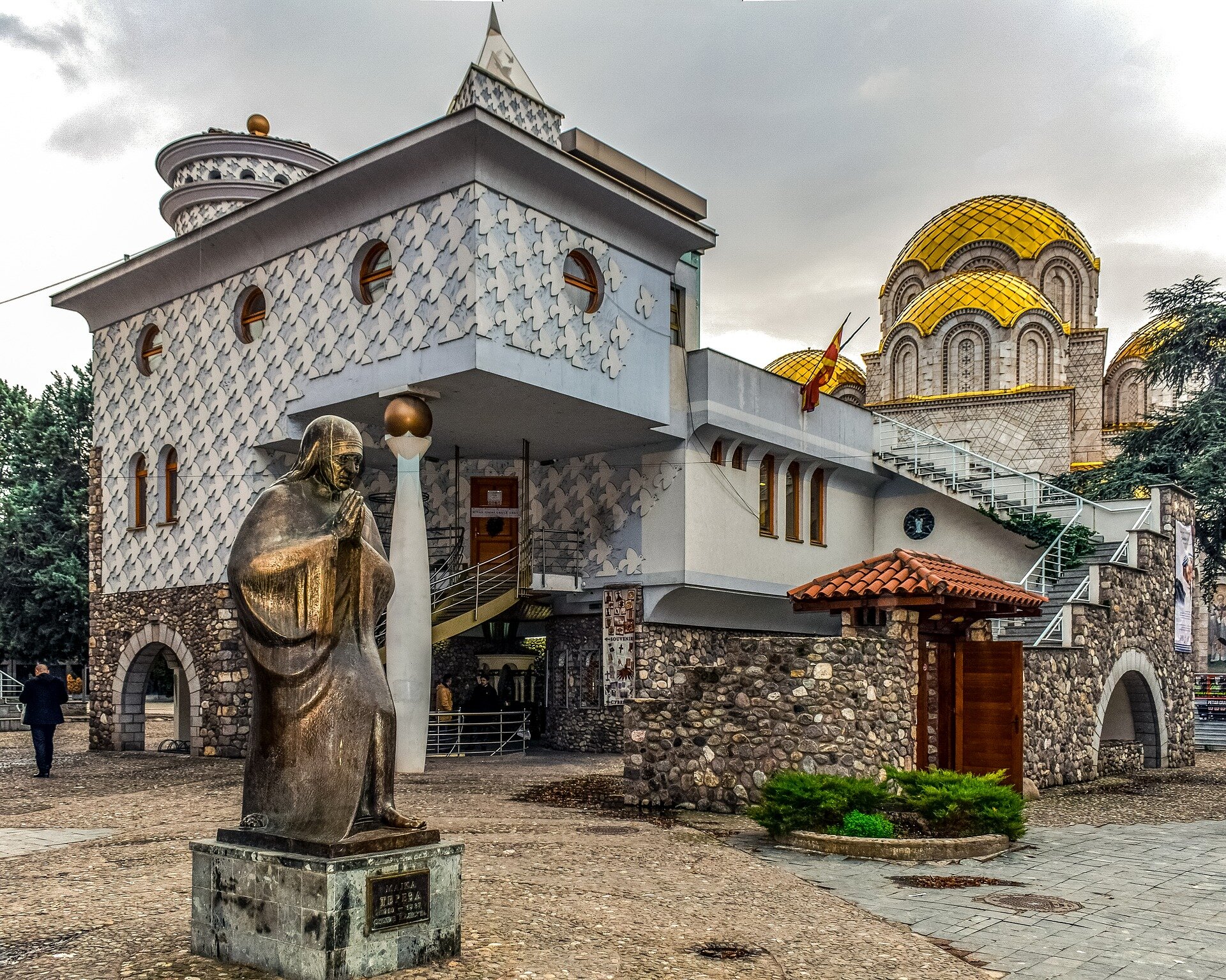Skopje mother-teresa-museum_Pixabay Dimitris Vetsikas.jpg